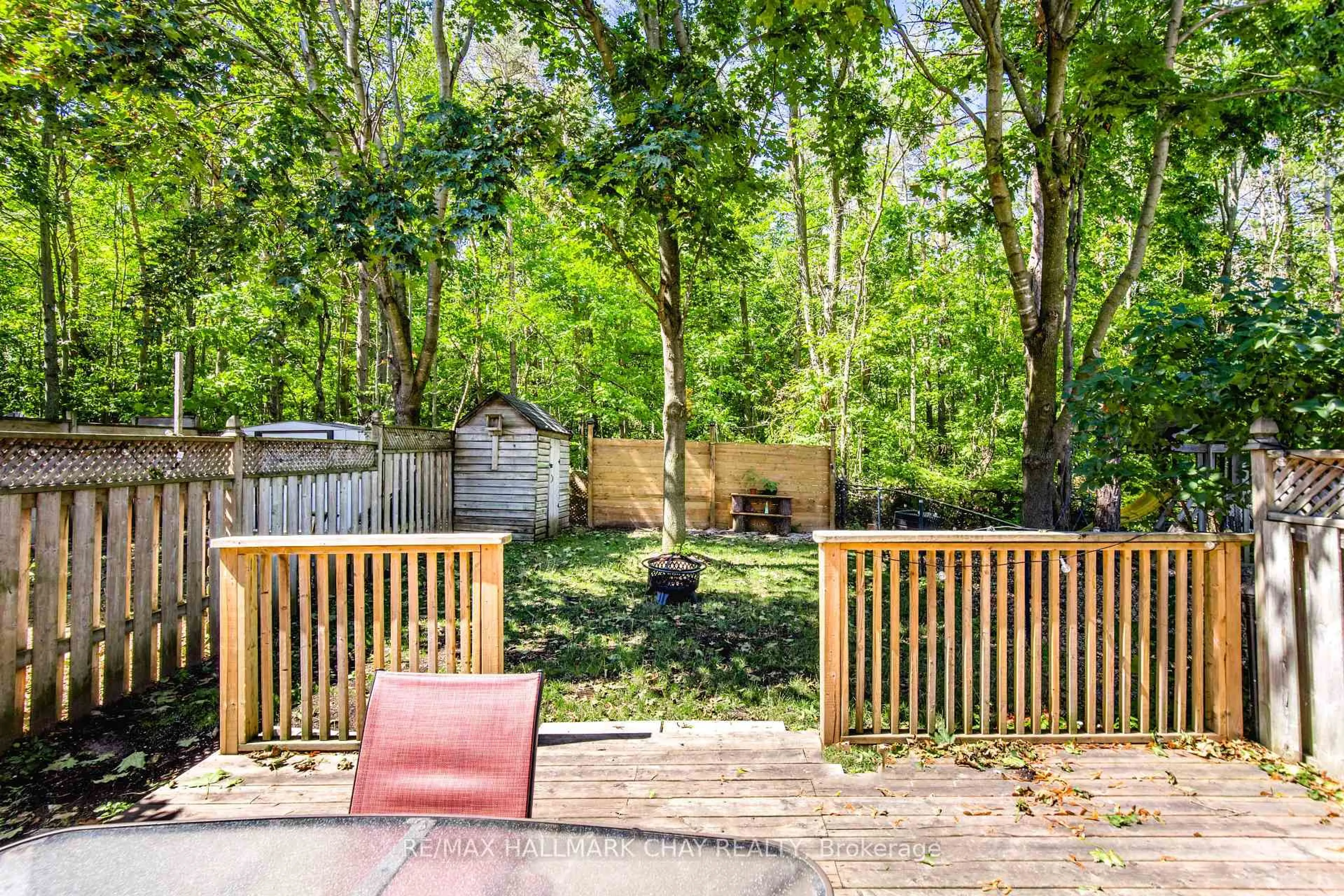 Patio, forest/trees view for 256 Ferndale Dr, Barrie Ontario L4N 8J9