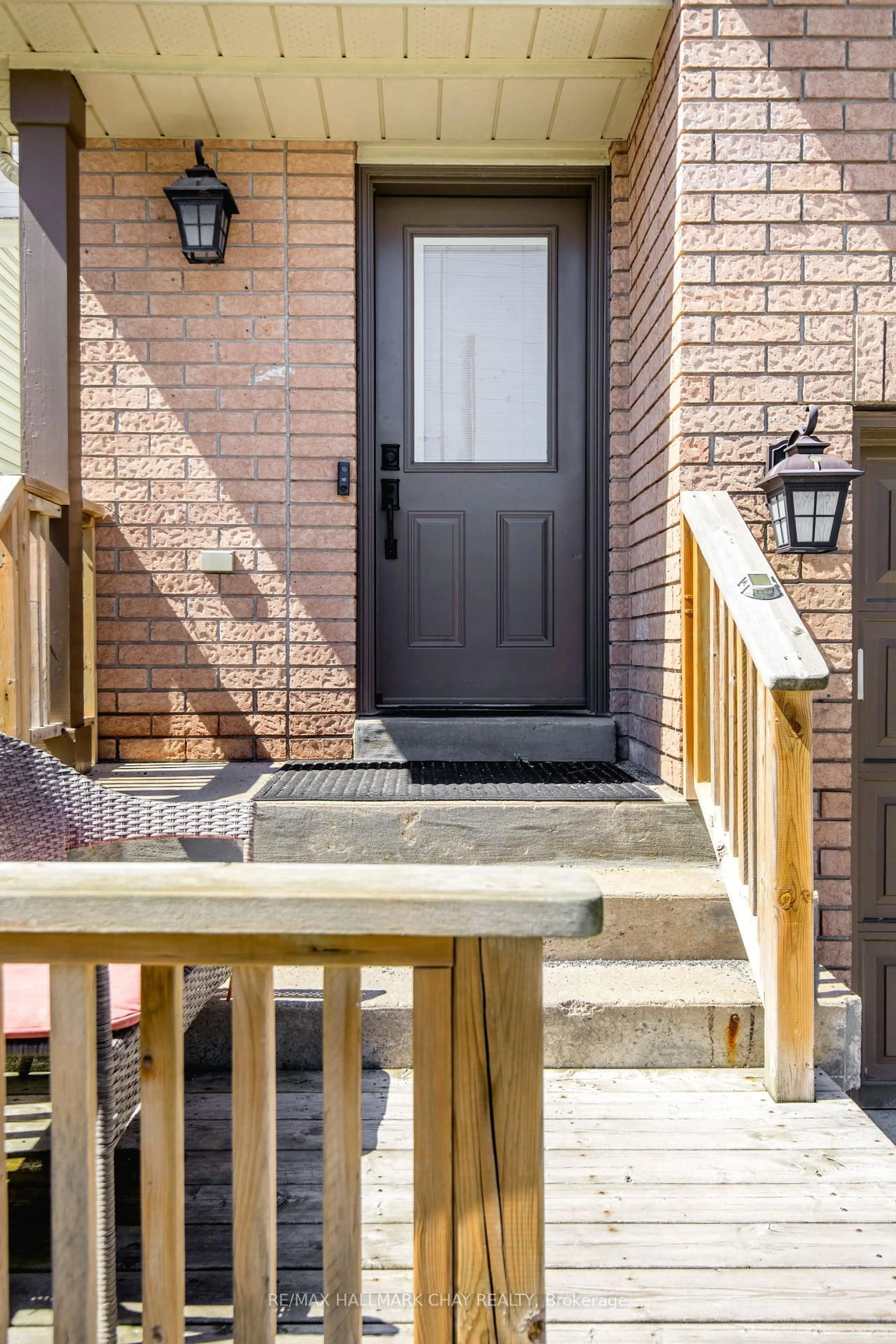 Home with brick exterior material, street for 256 Ferndale Dr, Barrie Ontario L4N 8J9