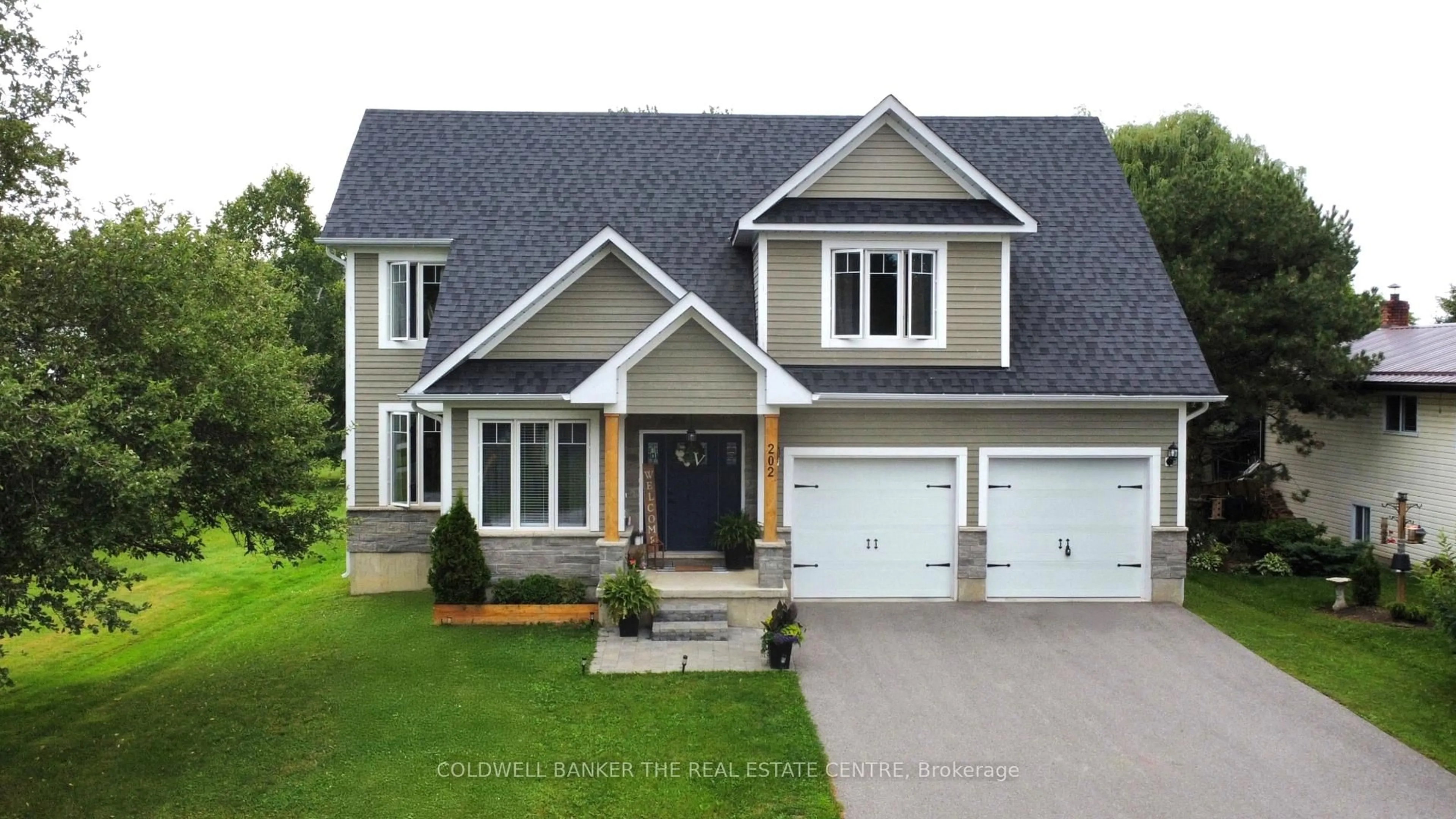 Home with vinyl exterior material, street for 202 Clarence St, Clearview Ontario L0M 1S0