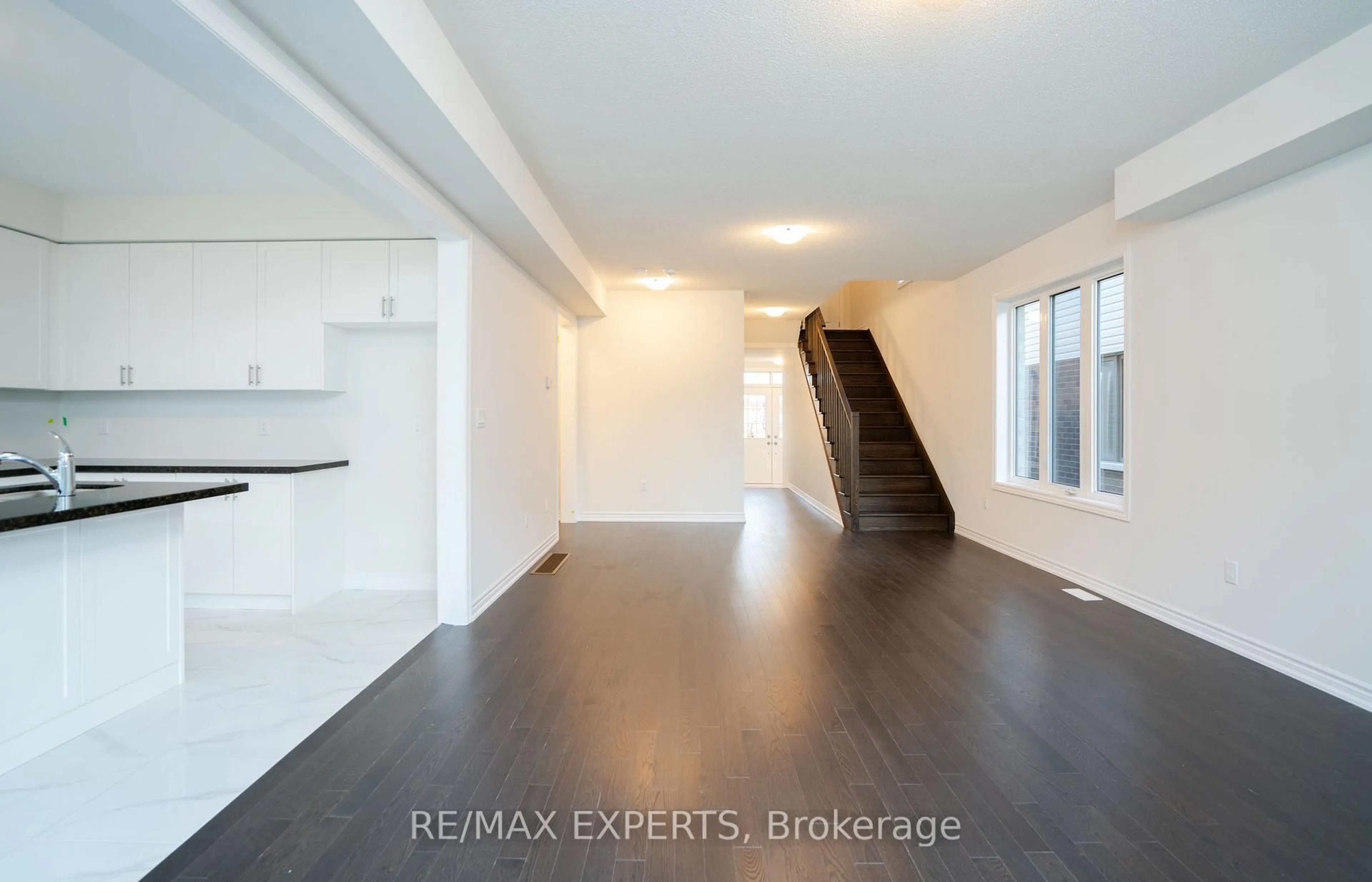 A pic of a room for 126 Nottingham Rd, Barrie Ontario L9J 0L5