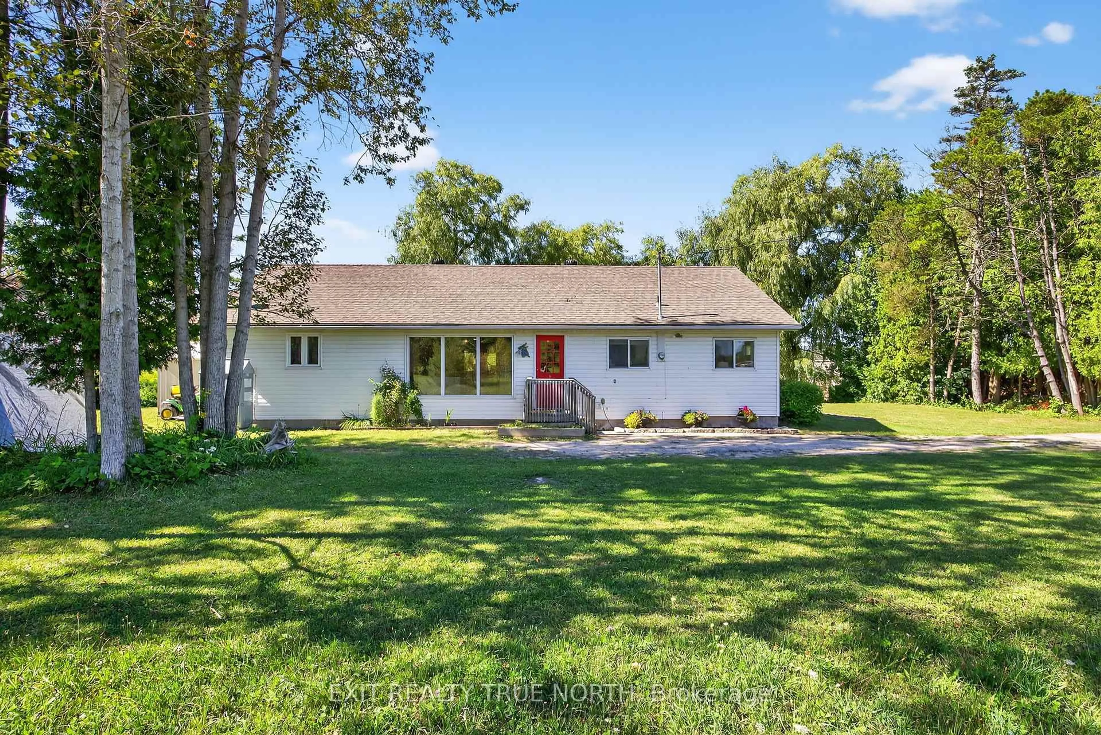 A pic from outside/outdoor area/front of a property/back of a property/a pic from drone, unknown for 2174 Atkinson Rd, Springwater Ontario L0L 2K0