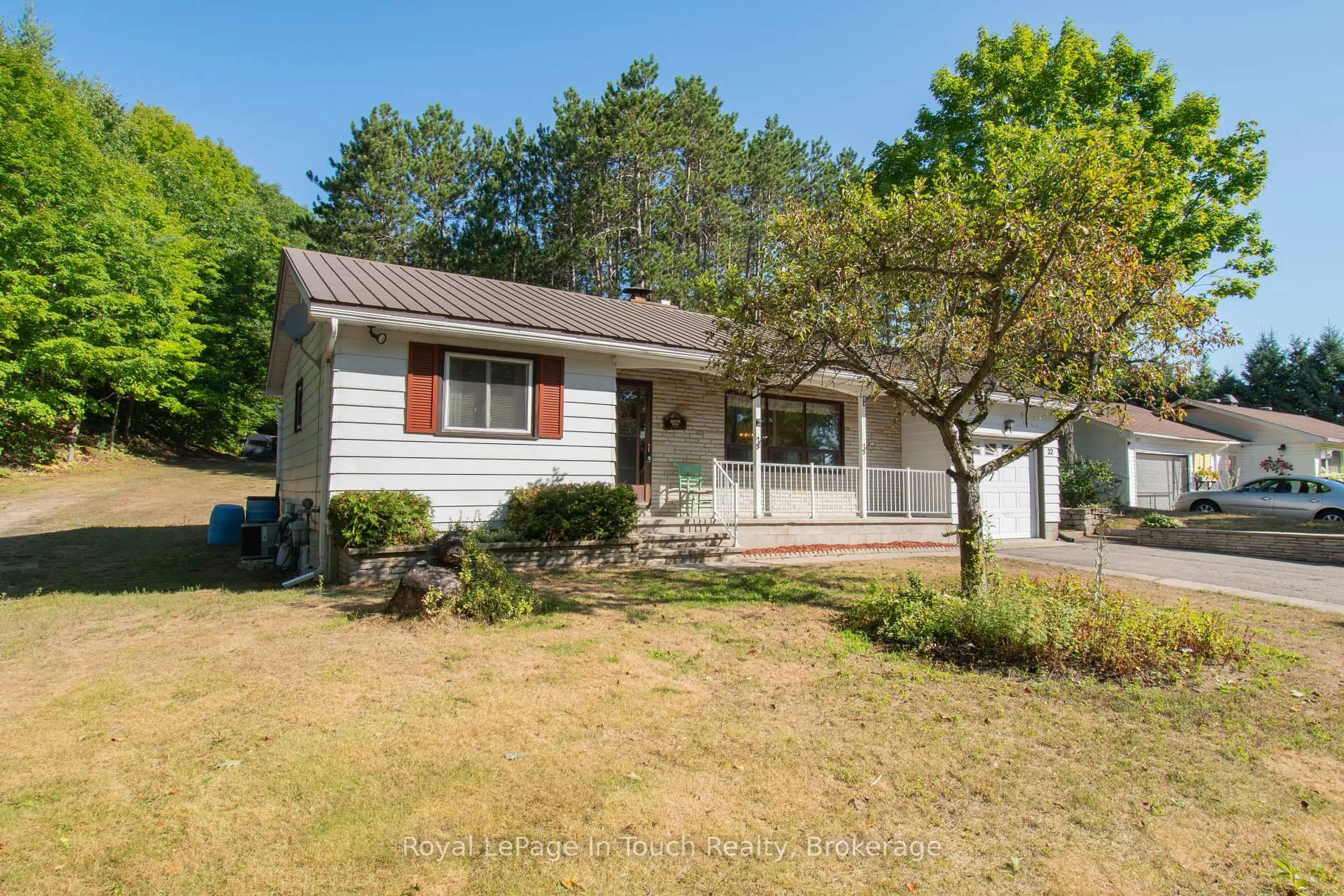 Home with vinyl exterior material, street for 22 Glendale Rd, Tiny Ontario L9M 0C2