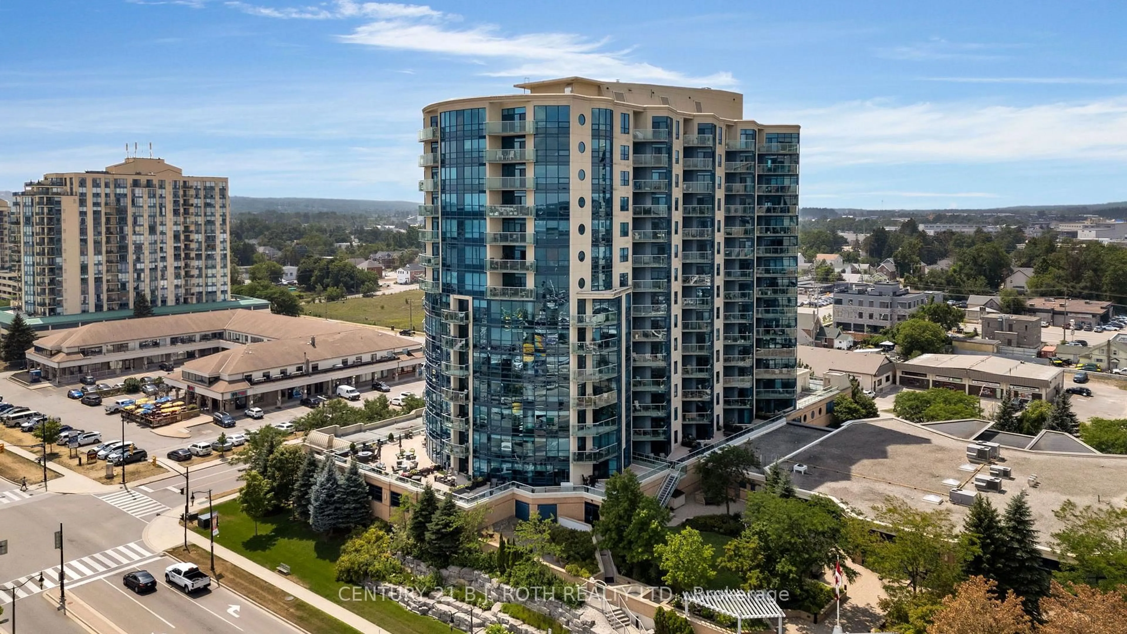 A pic from outside/outdoor area/front of a property/back of a property/a pic from drone, city buildings view from balcony for 37 Ellen St #PH09, Barrie Ontario L4N 6G2