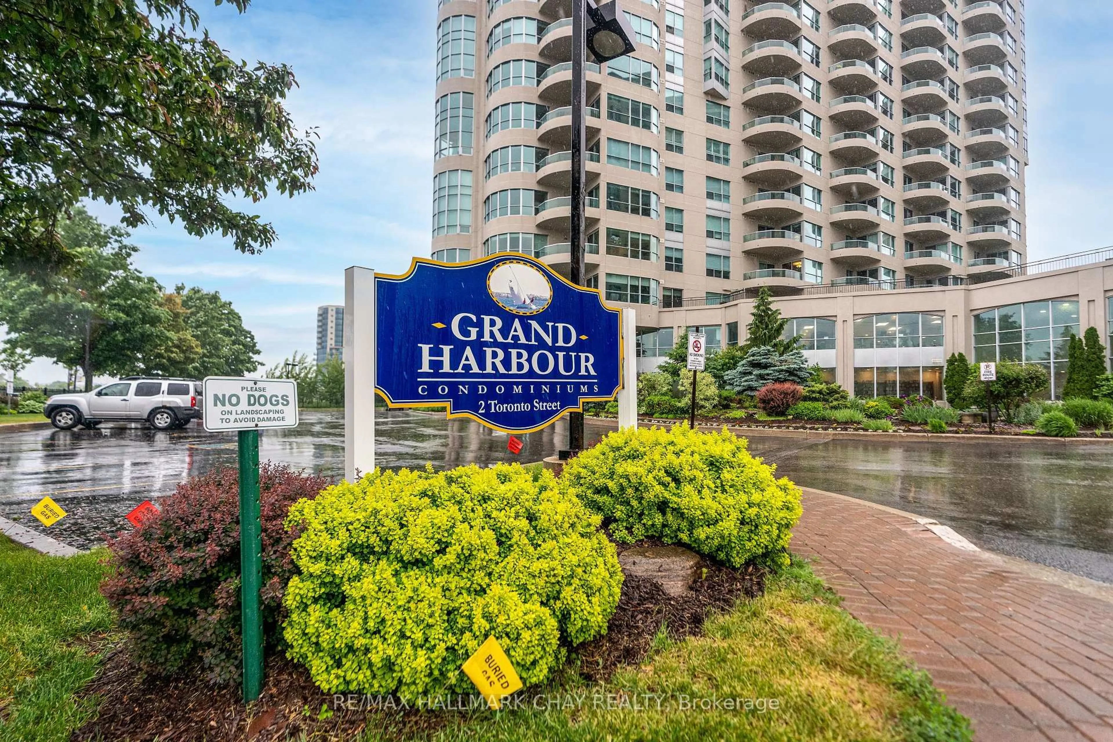 Unknown for 2 Toronto St #310, Barrie Ontario L4N 9R2