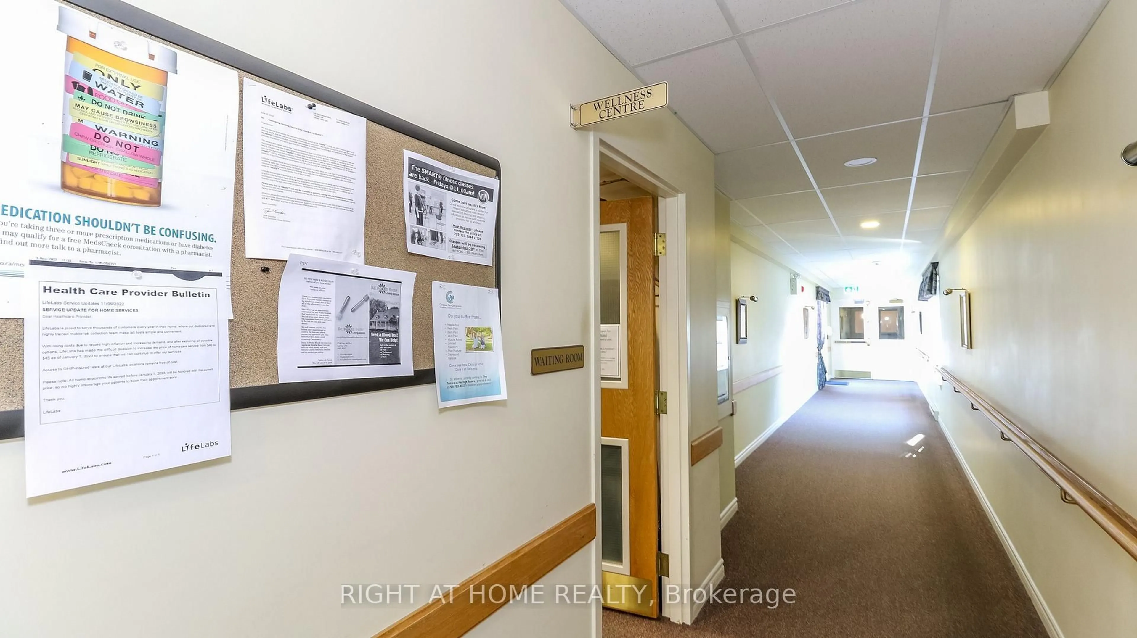 Indoor foyer for 90 Dean Ave #205, Barrie Ontario L4N 0M3