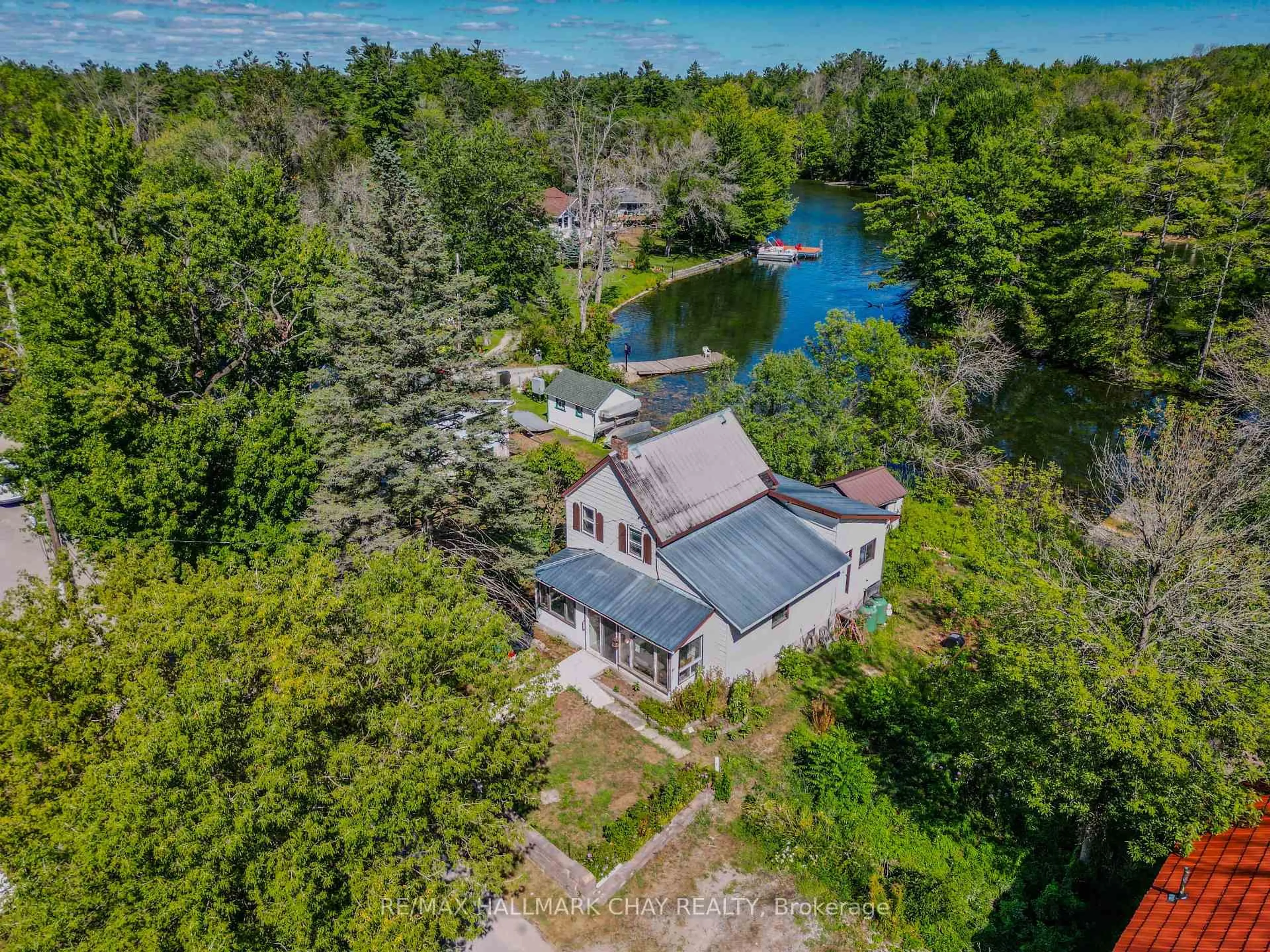 A pic from outside/outdoor area/front of a property/back of a property/a pic from drone, water/lake/river/ocean view for 4363 Hepinstall Landing, Severn Ontario L0K 2B0