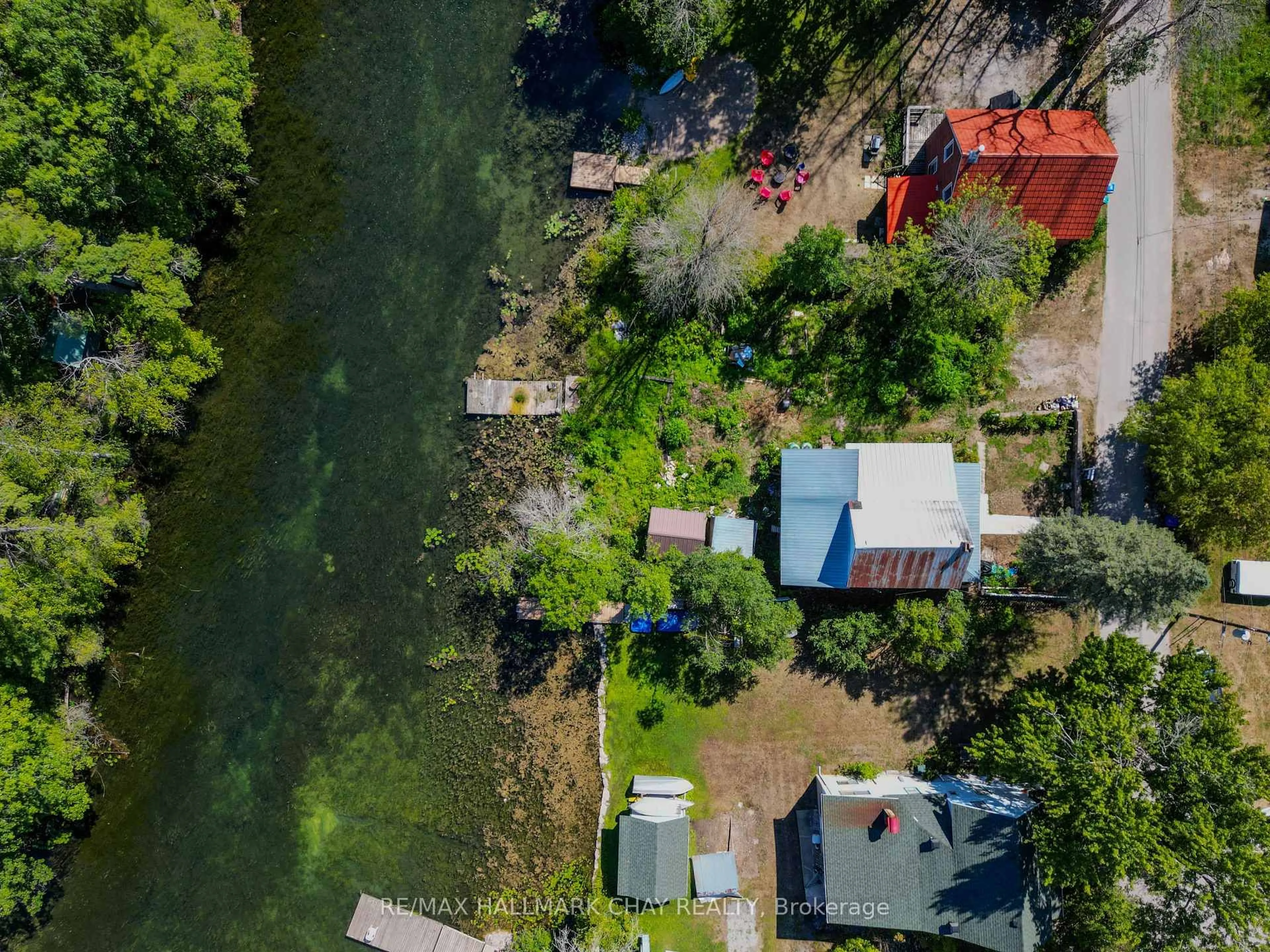 A pic from outside/outdoor area/front of a property/back of a property/a pic from drone, unknown for 4363 Hepinstall Landing, Severn Ontario L0K 2B0