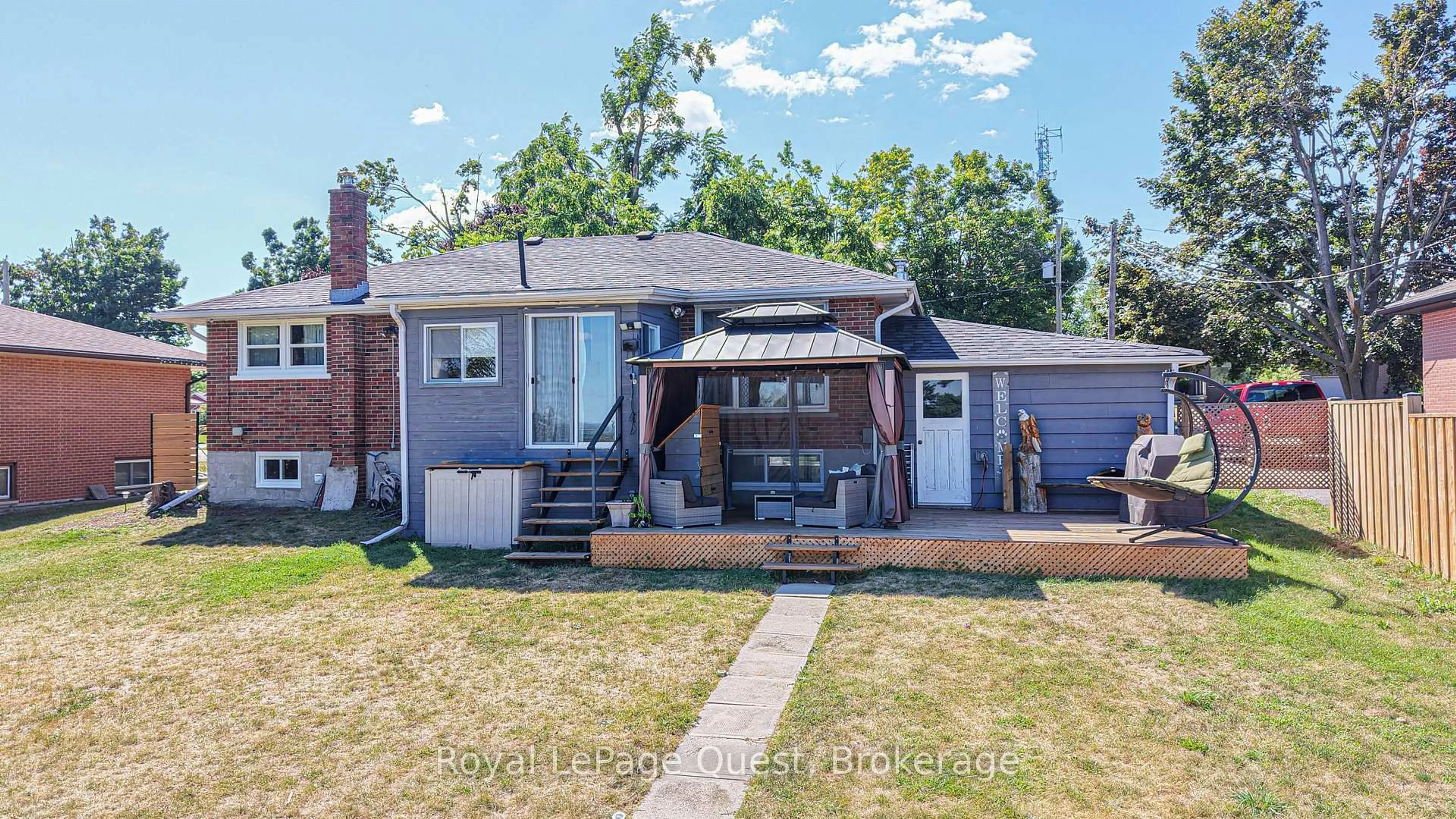A pic from outside/outdoor area/front of a property/back of a property/a pic from drone, street for 36 Esther Anne Dr, Orillia Ontario L3V 3G9