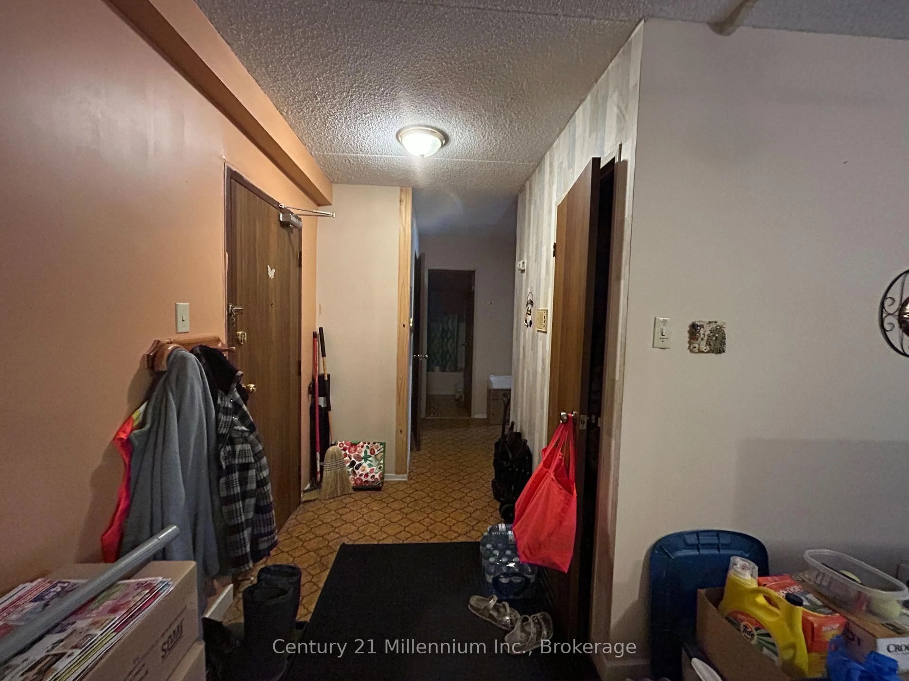 A pic of a room for 460 Ontario St #202, Collingwood Ontario L9Y 4E5