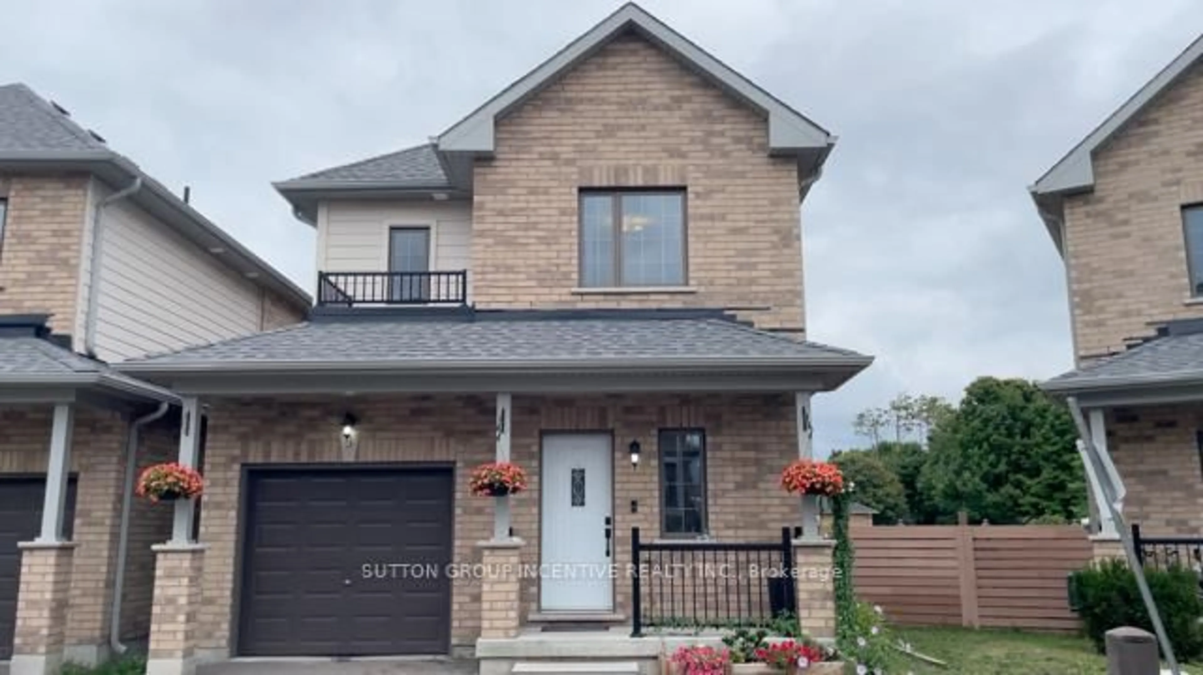 Home with brick exterior material, street for 3 Bedford Estates Cres, Barrie Ontario L4N 9K5
