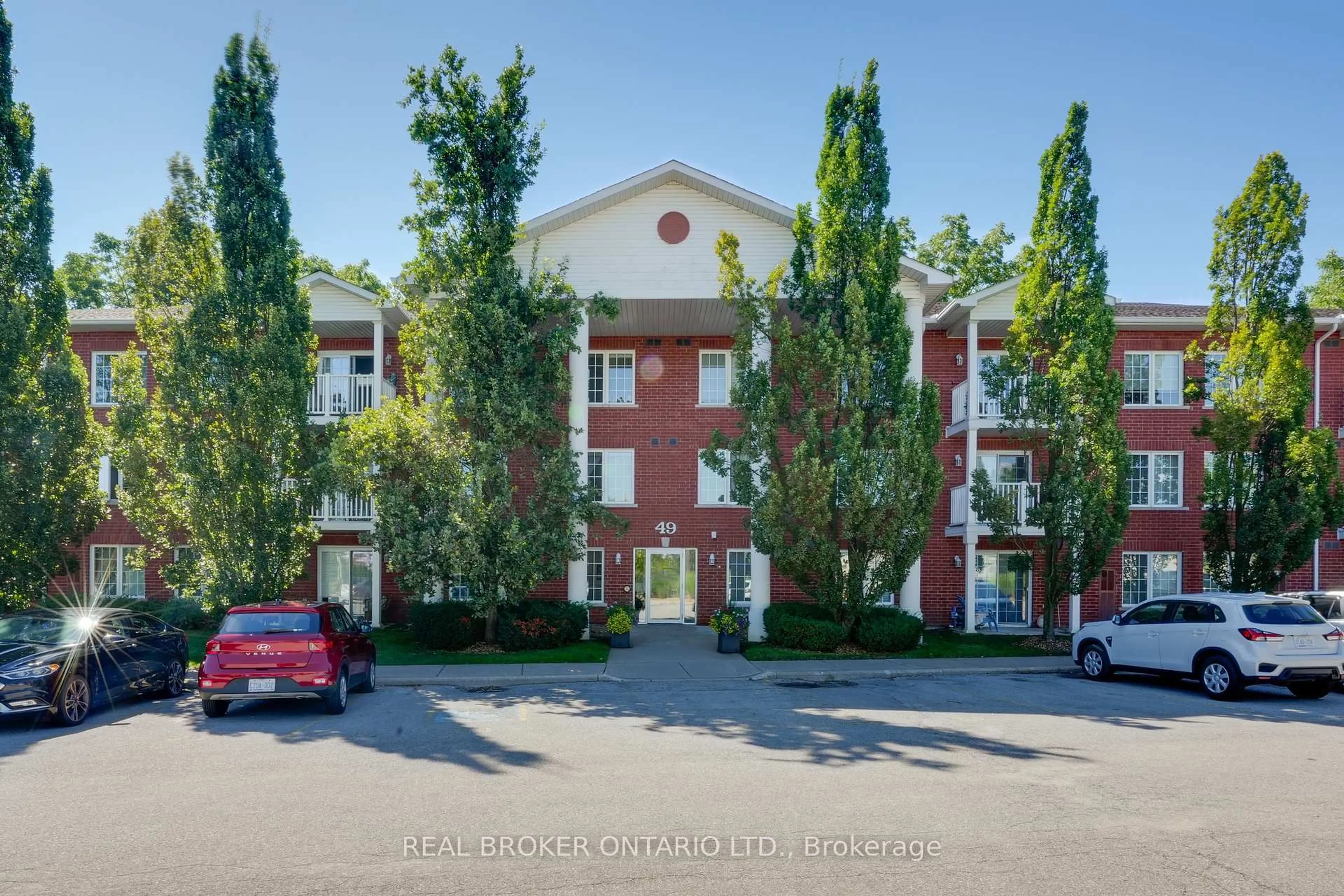 A pic from outside/outdoor area/front of a property/back of a property/a pic from drone, building for 49 Jacobs Terr #303, Barrie Ontario L4N 0W4