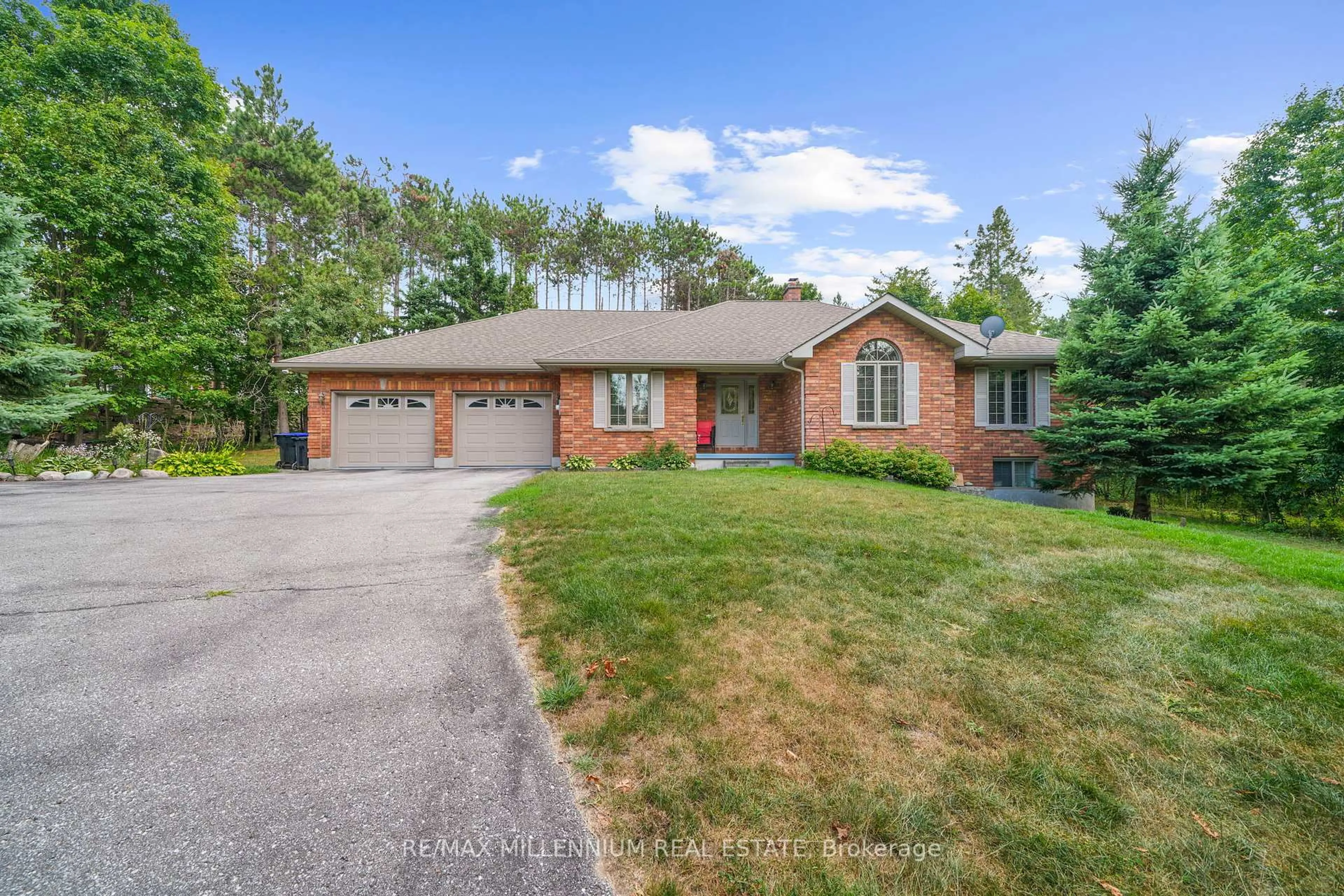 Home with brick exterior material, street for 5 Jermey Lane, Oro-Medonte Ontario L0L 1T0
