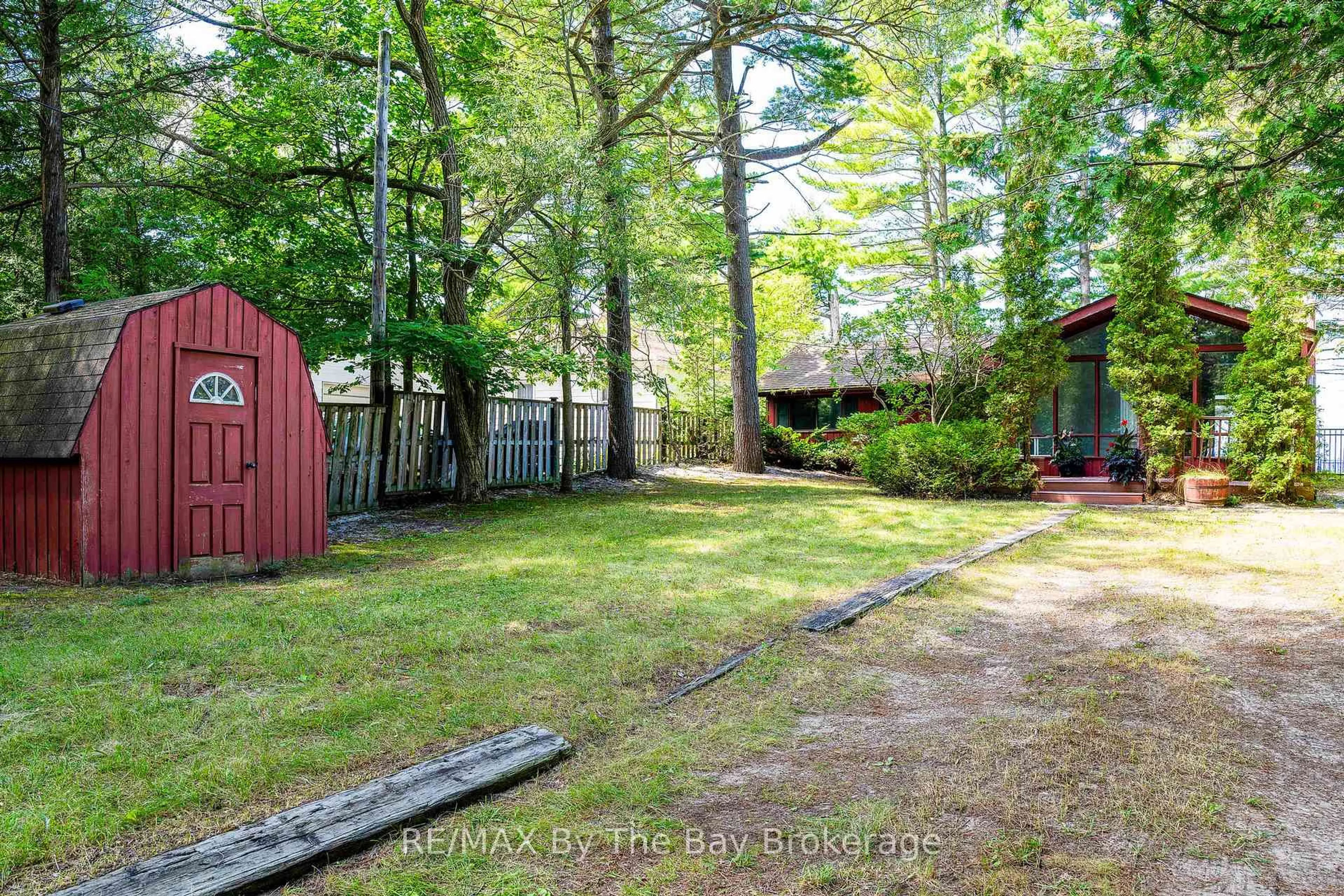 Shed for 156 Santos Lane, Wasaga Beach Ontario L9Z 2M1