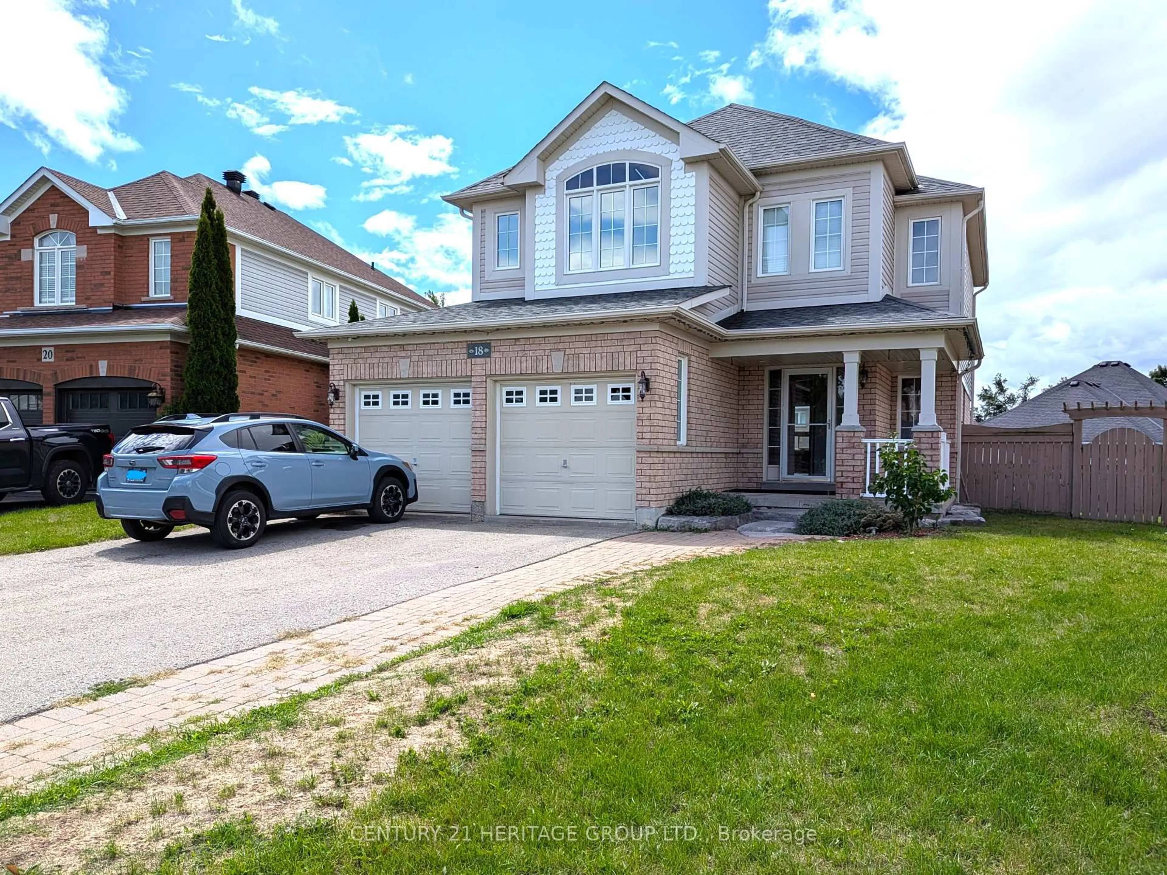 Home with brick exterior material, street for 18 Tudor Cres, Barrie Ontario L4M 0A8