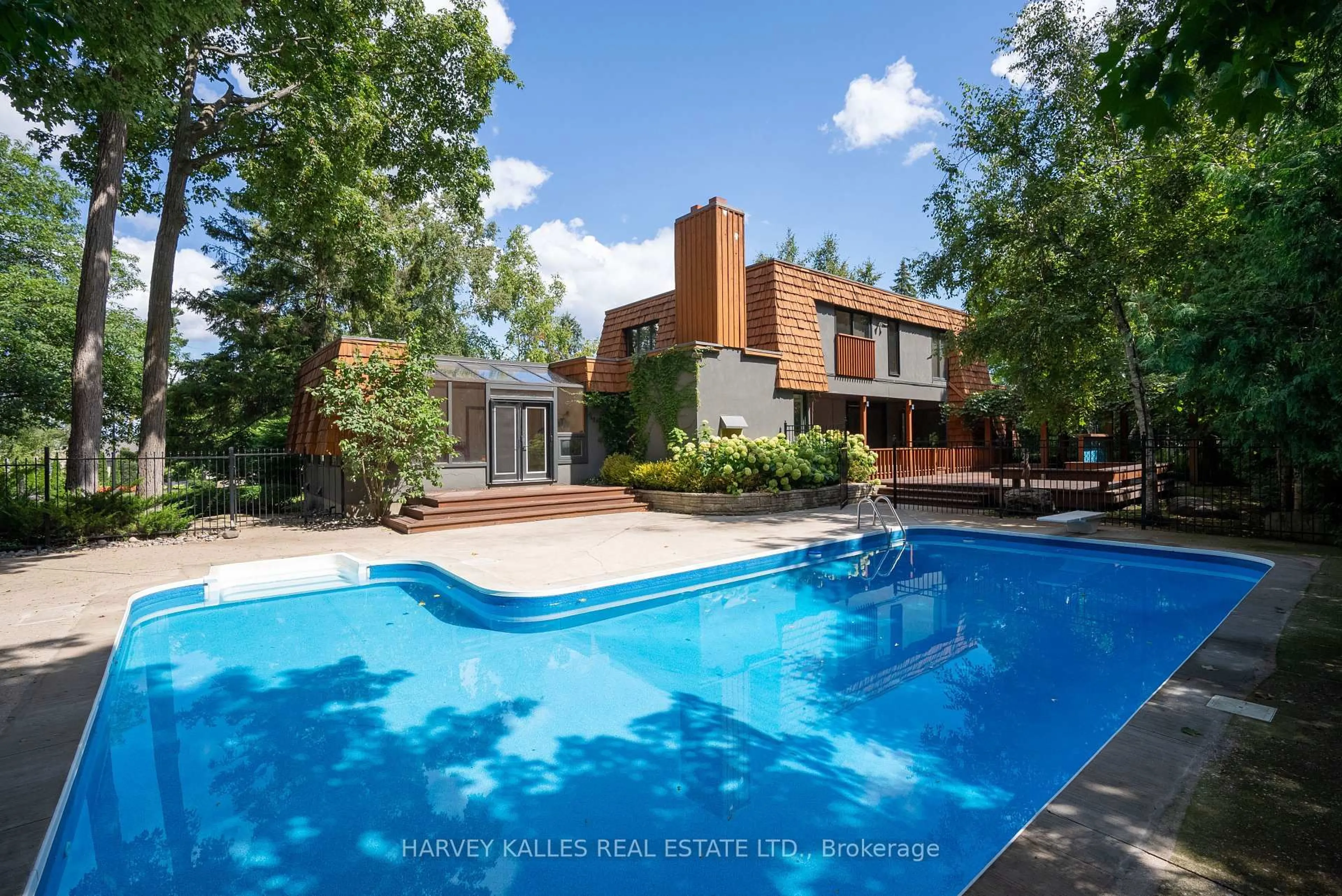 Pool for 23 Royal Oak Dr, Barrie Ontario L4N 7S5