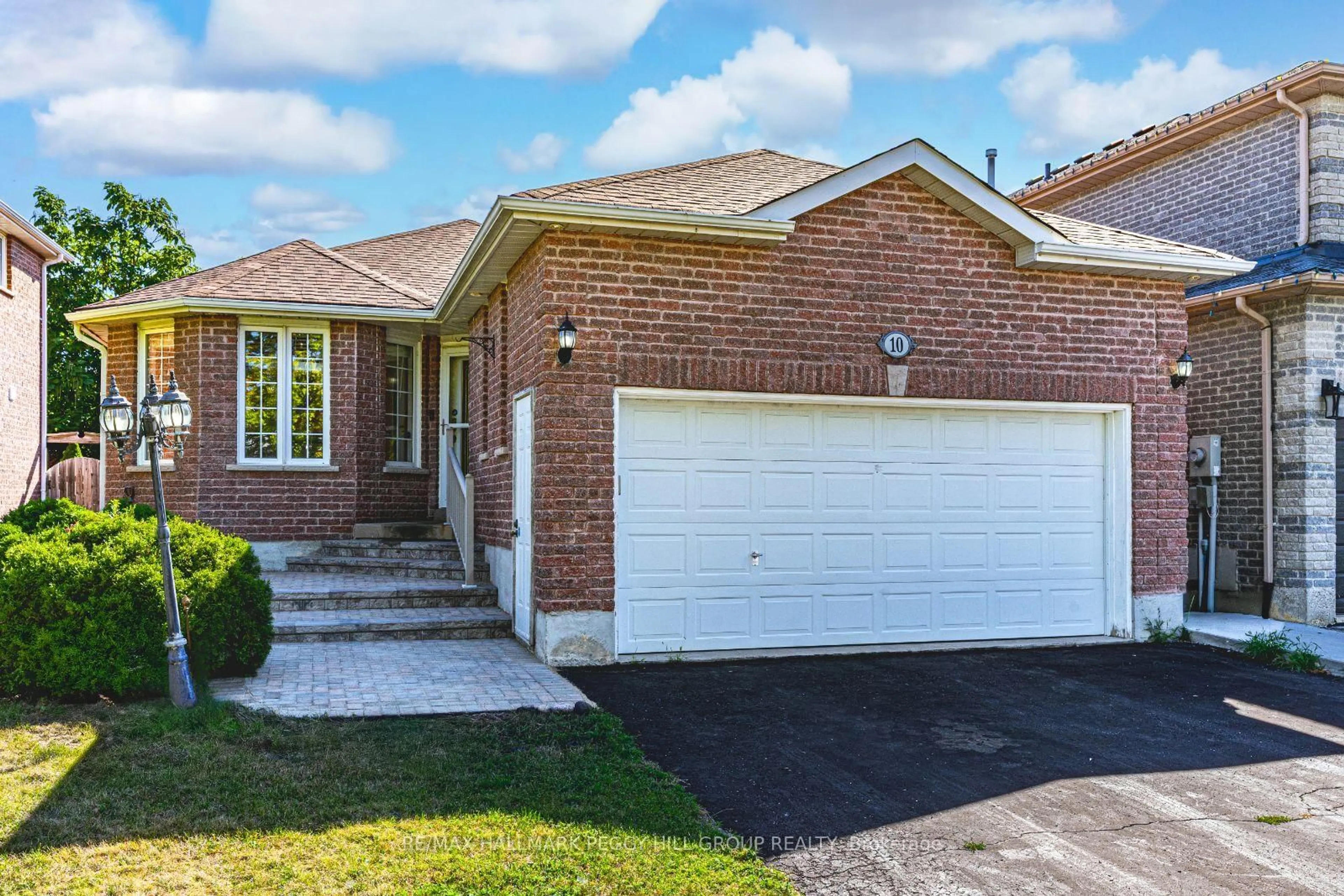 Home with brick exterior material, street for 10 Stephanie Lane, Barrie Ontario L4N 0V2
