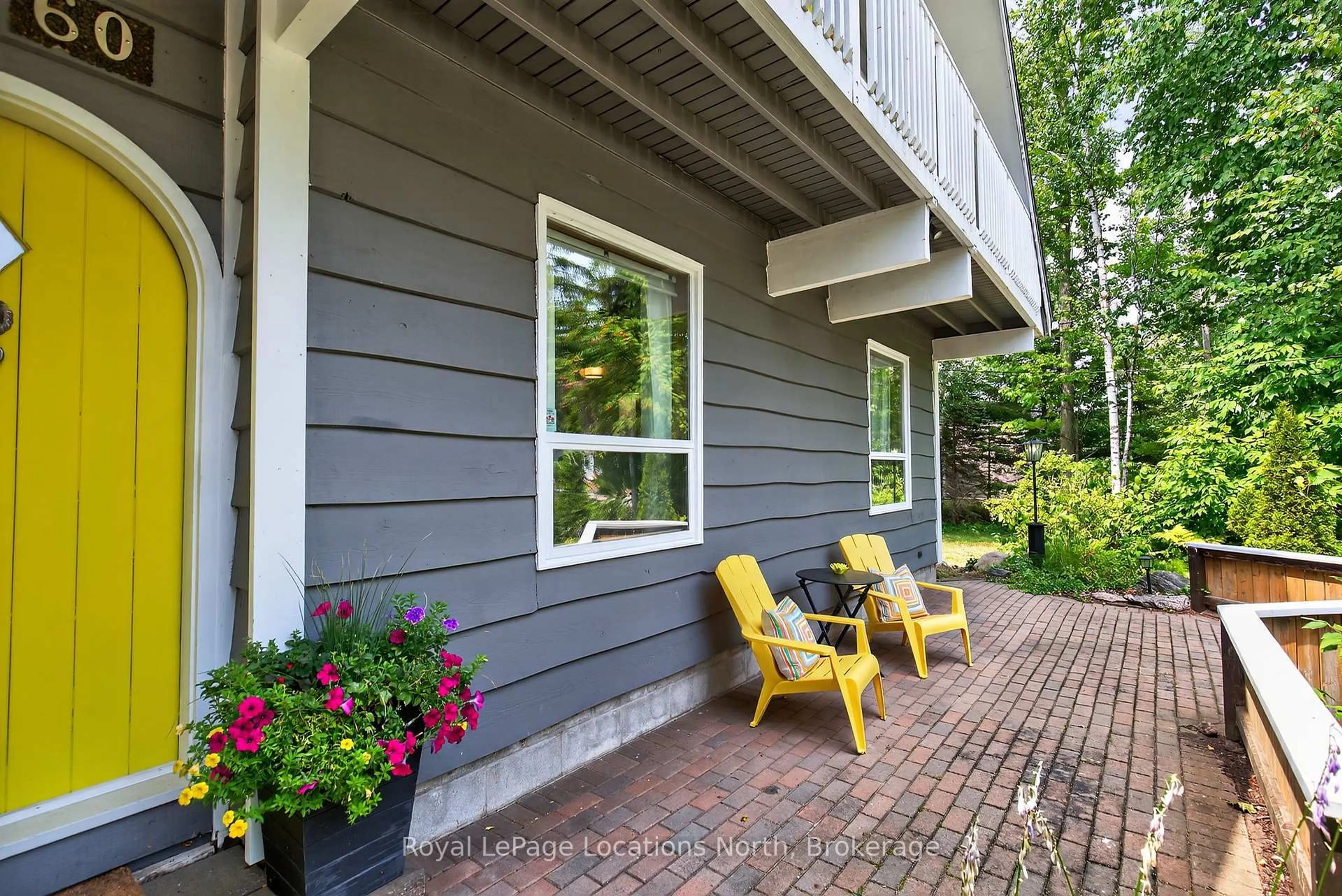 Patio, street for 60 59th St, Wasaga Beach Ontario L9Z 1V9