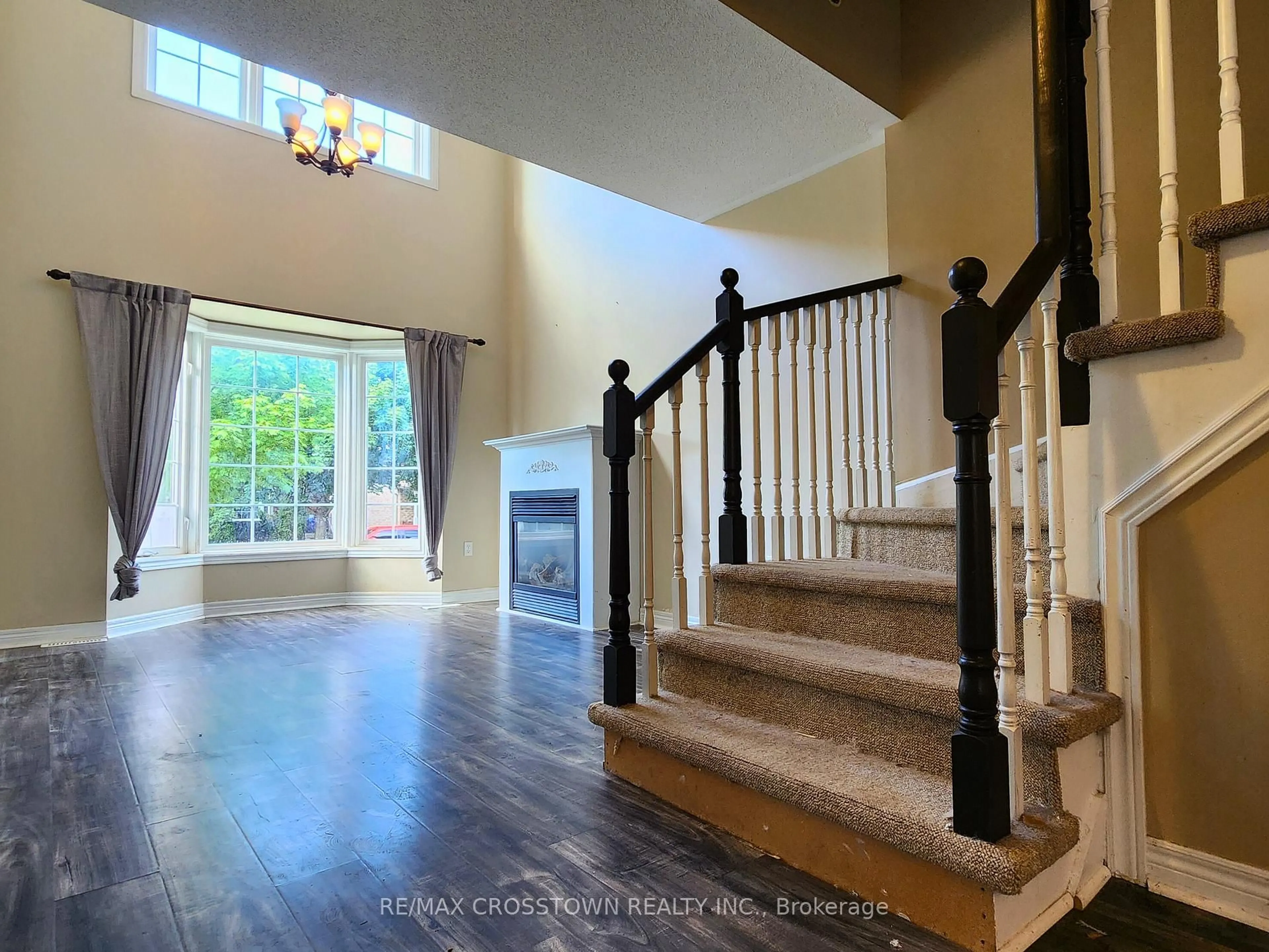 Unknown for 141 THRUSHWOOD Dr, Barrie Ontario L4N 0Z1