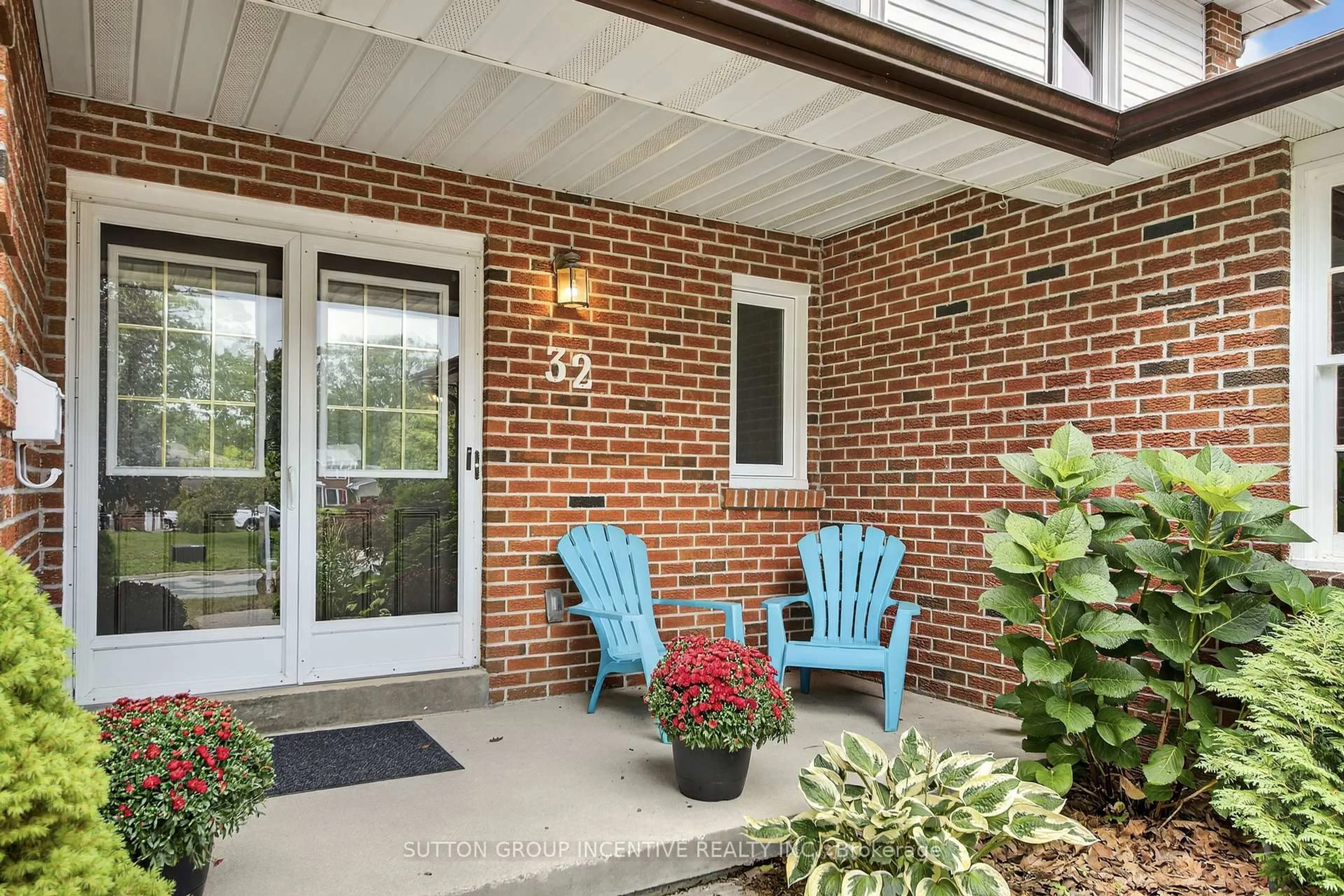 Unknown for 32 Valley Dr, Barrie Ontario L4N 4R9