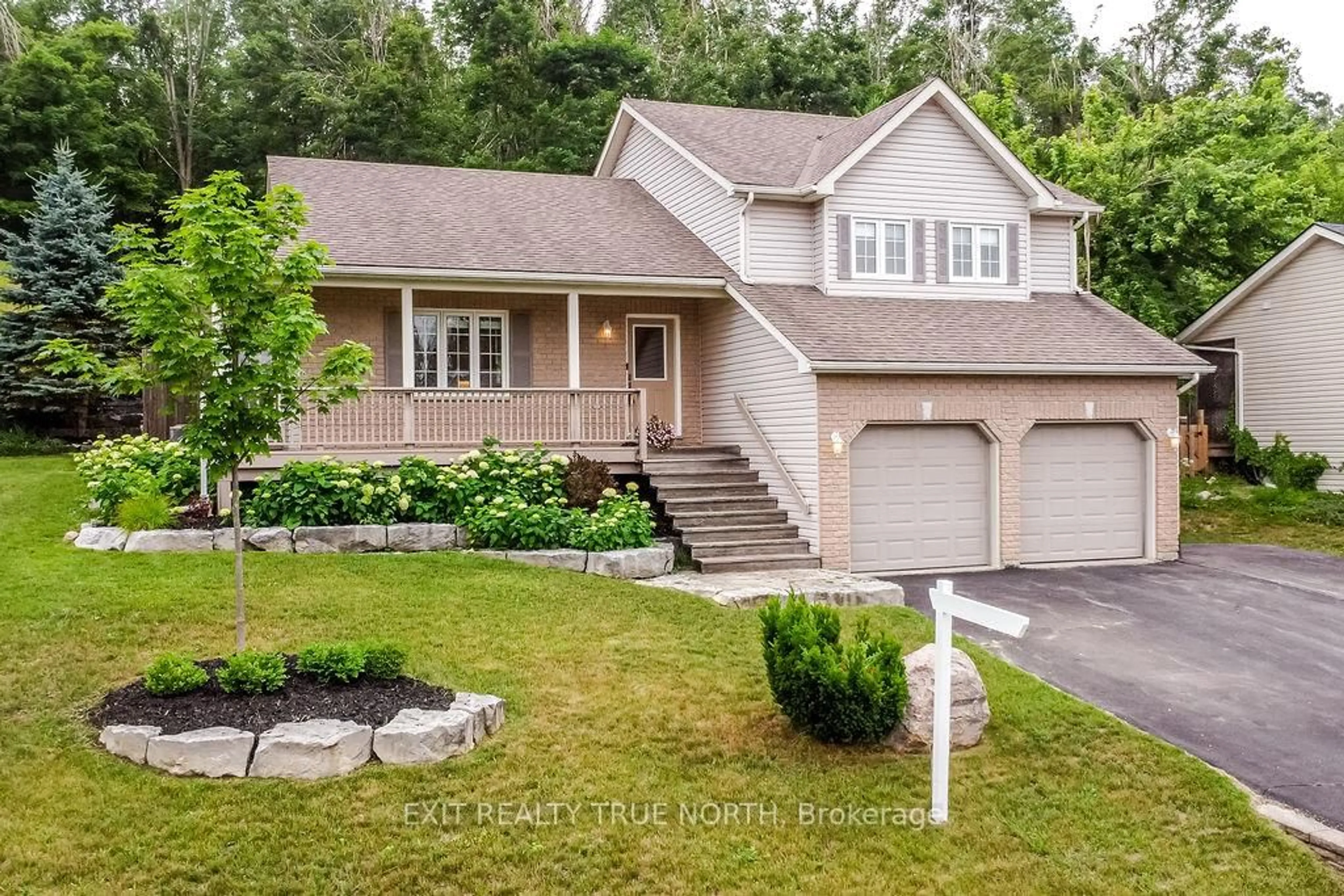 Home with vinyl exterior material, street for 24 Ironwood Tr, Oro-Medonte Ontario L0K 1E0