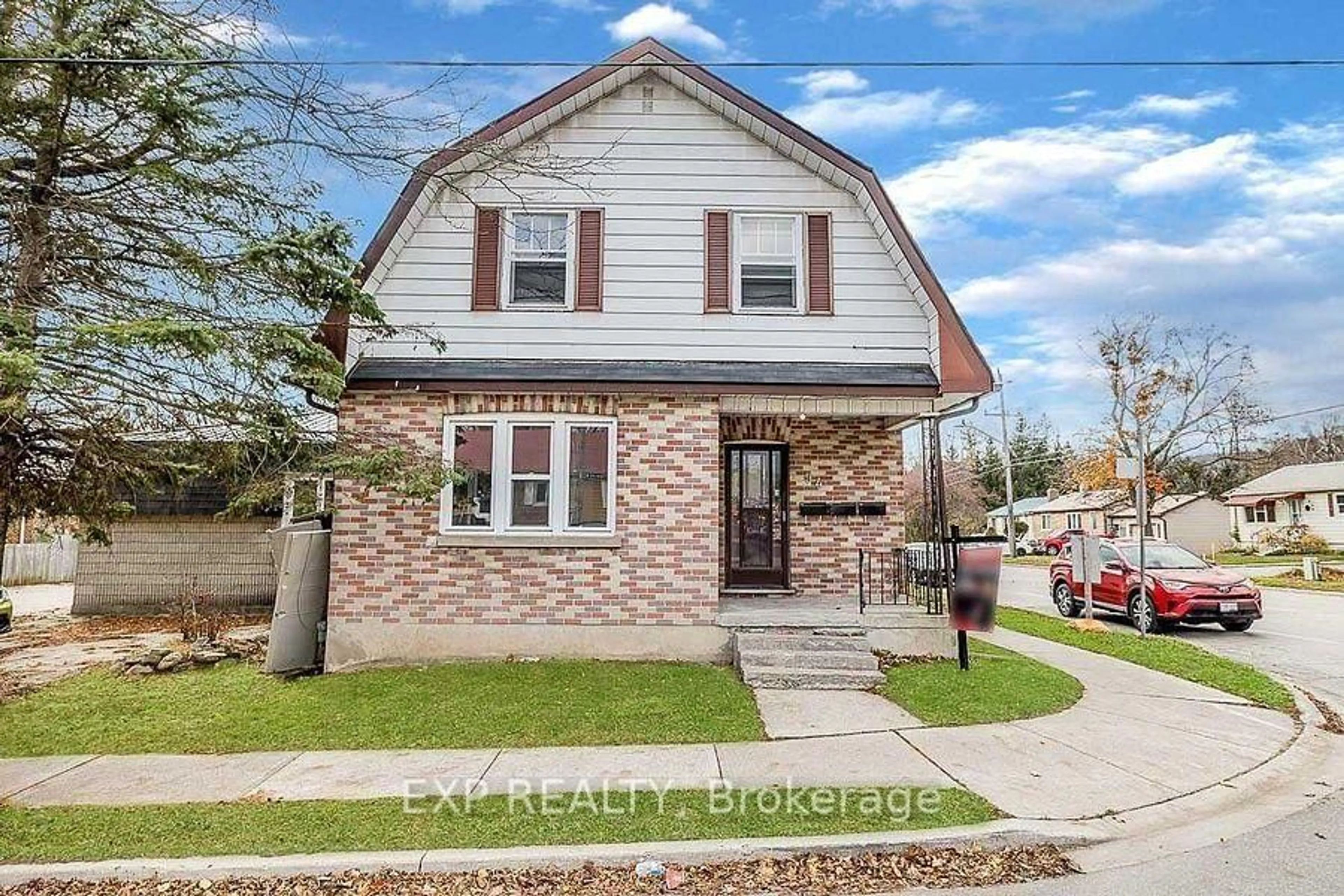 Home with brick exterior material, street for 94 Eccles St, Barrie Ontario L4N 1Y4