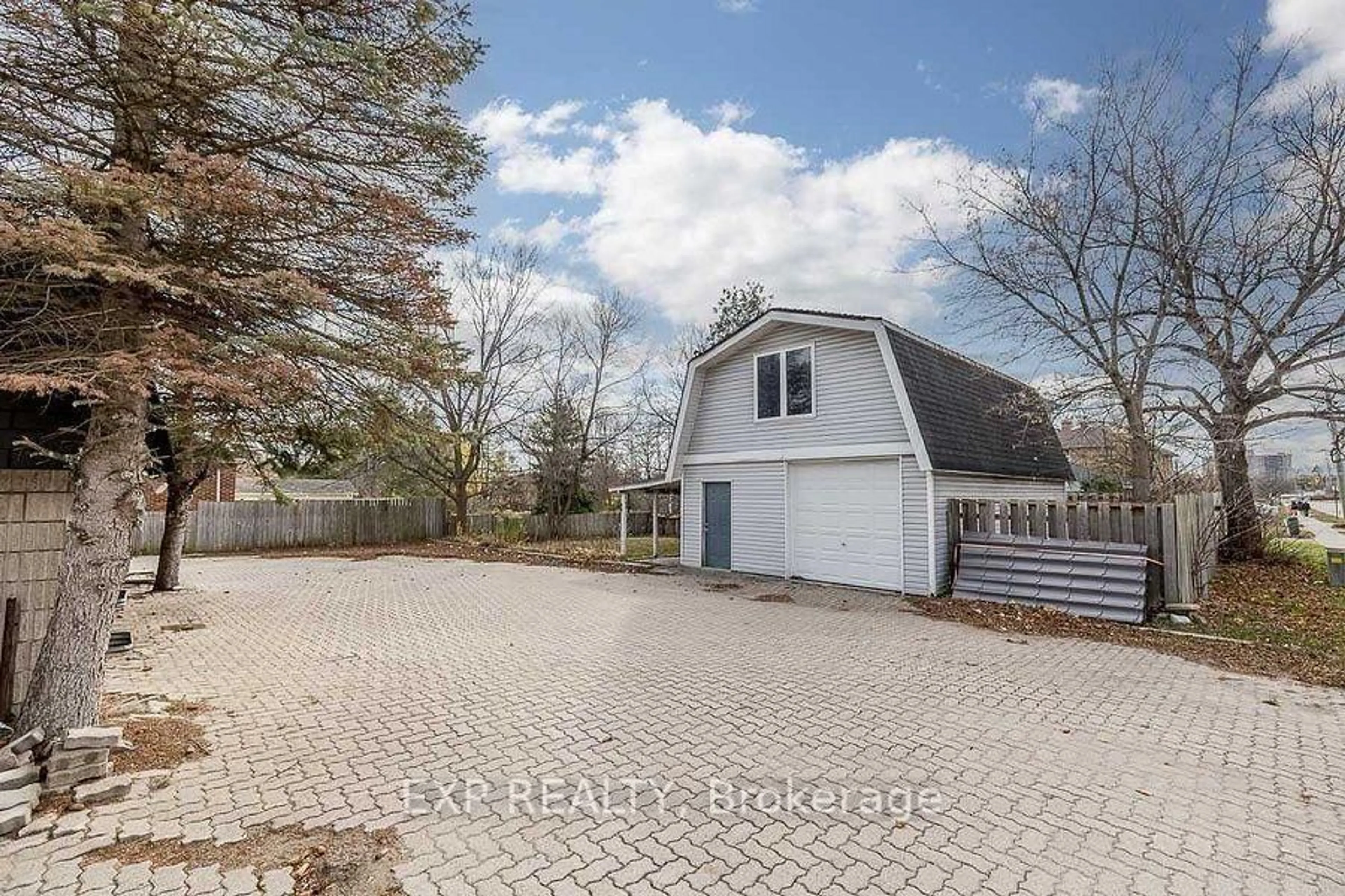A pic from outside/outdoor area/front of a property/back of a property/a pic from drone, water/lake/river/ocean view for 94 Eccles St, Barrie Ontario L4N 1Y4