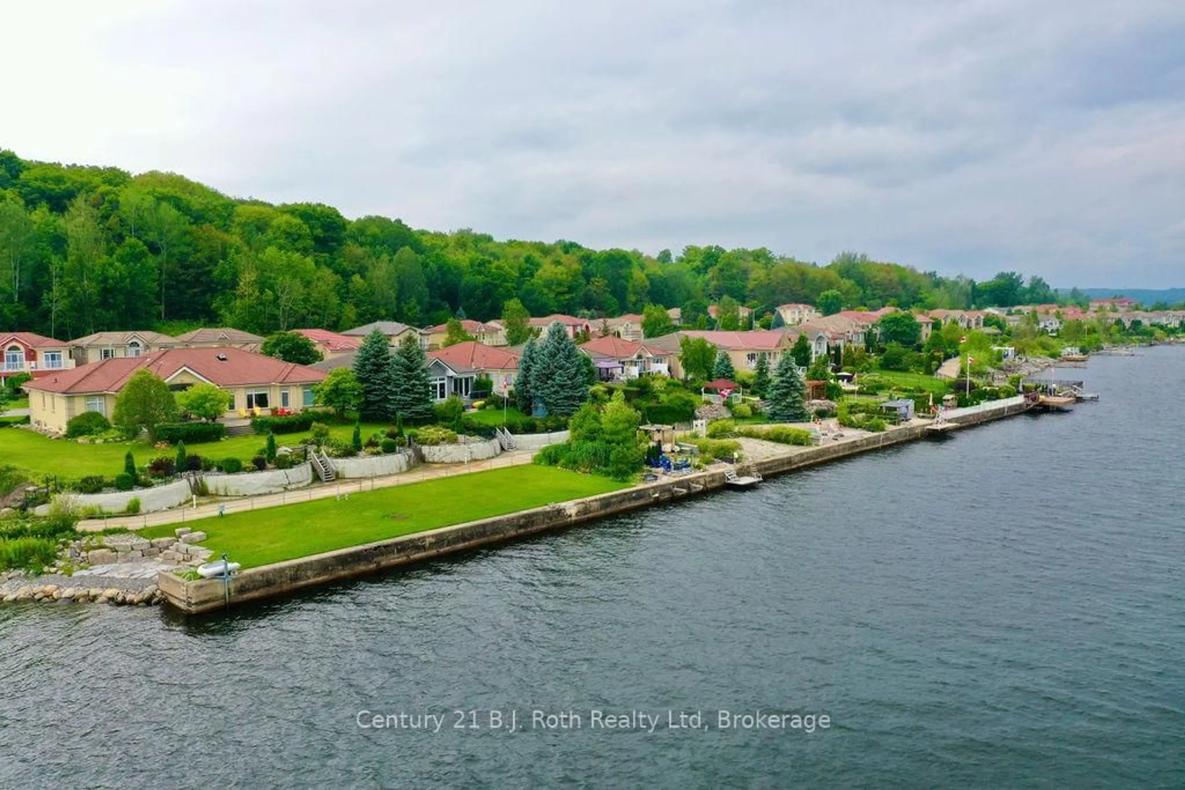 A pic from outside/outdoor area/front of a property/back of a property/a pic from drone, water/lake/river/ocean view for 502 Aberdeen Blvd, Midland Ontario L4R 5L9