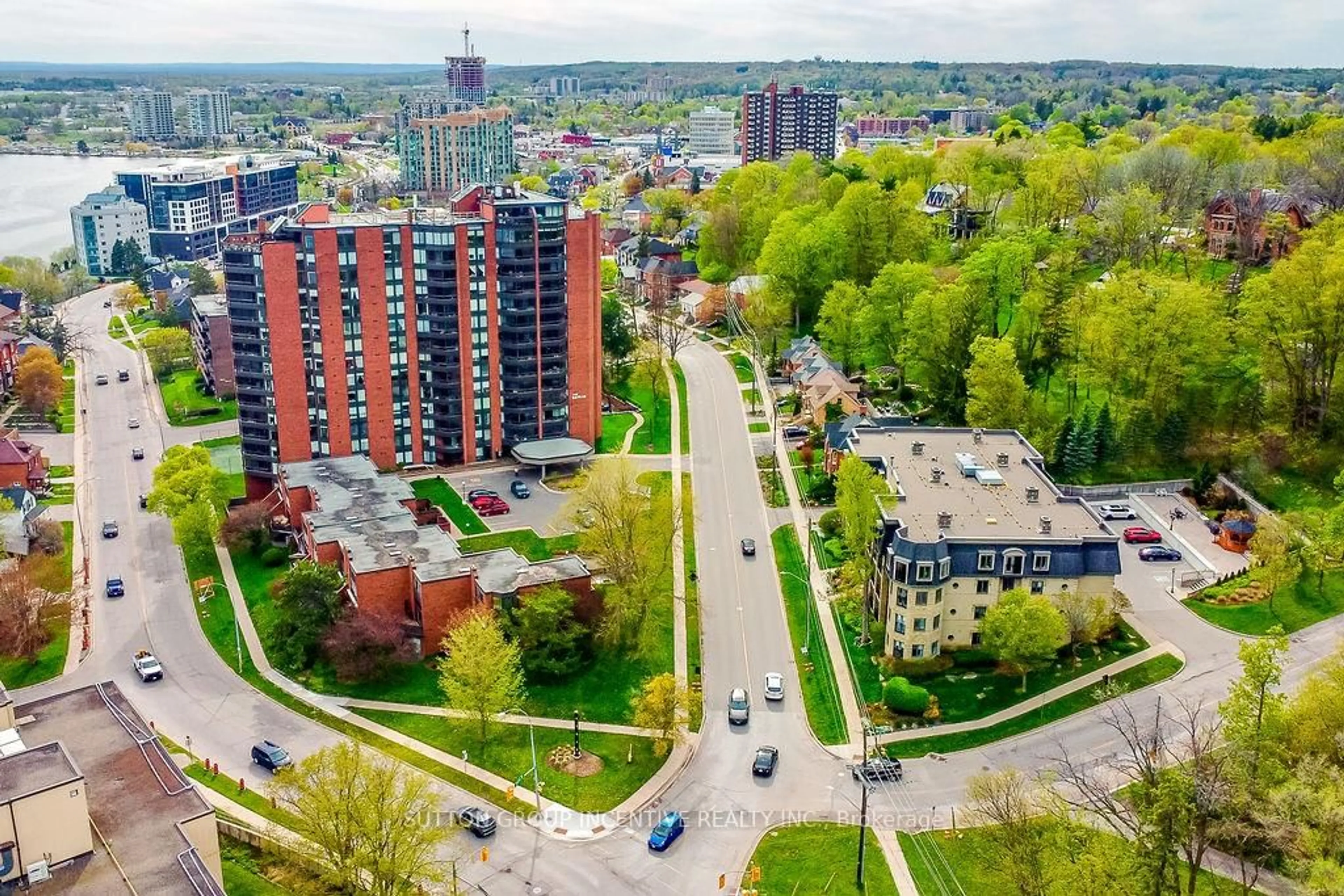 A pic from outside/outdoor area/front of a property/back of a property/a pic from drone, city buildings view from balcony for 181 Collier St #307, Barrie Ontario L4M 5L6