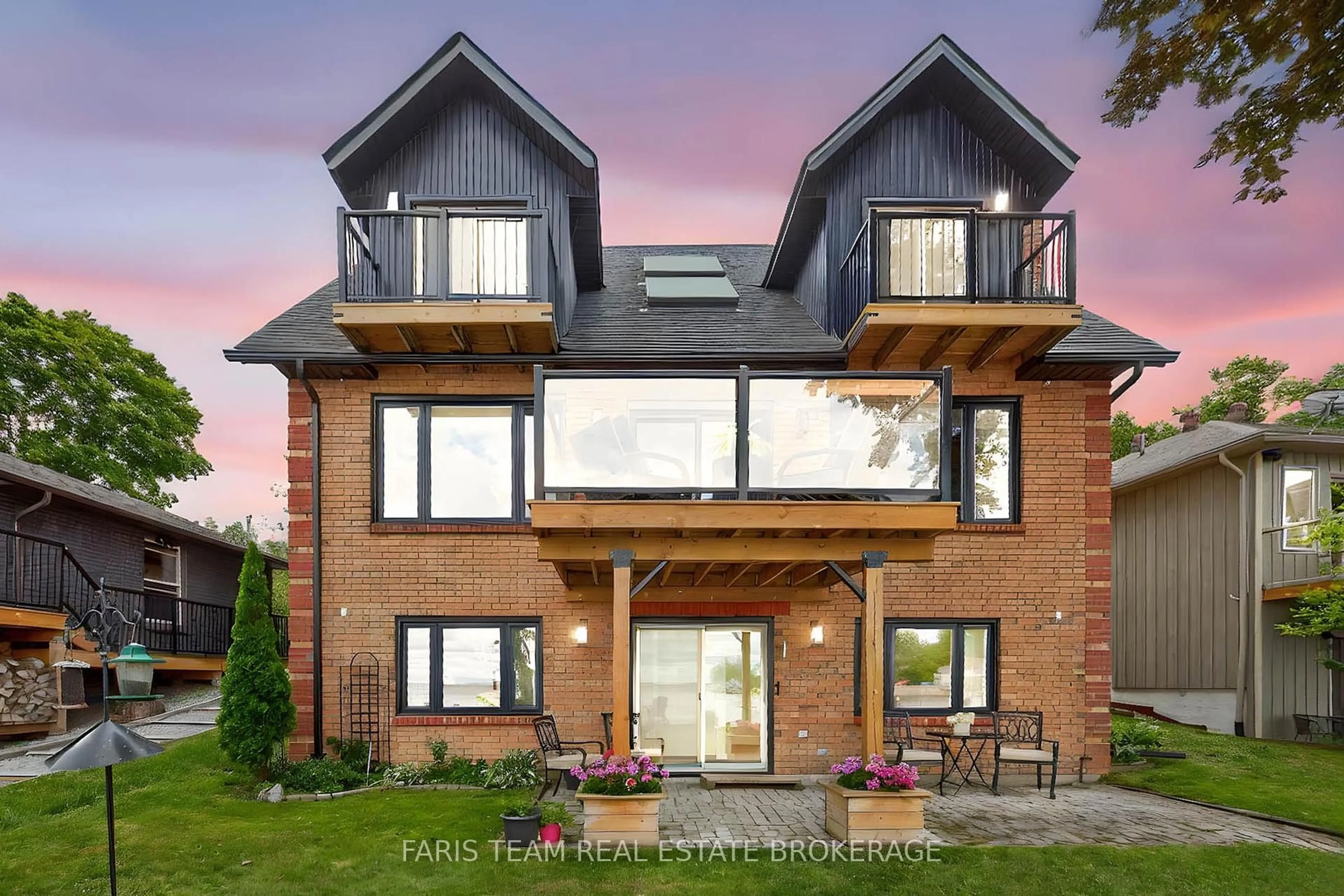 Home with brick exterior material, building for 238 Robins Point Rd, Tay Ontario L0K 2A0