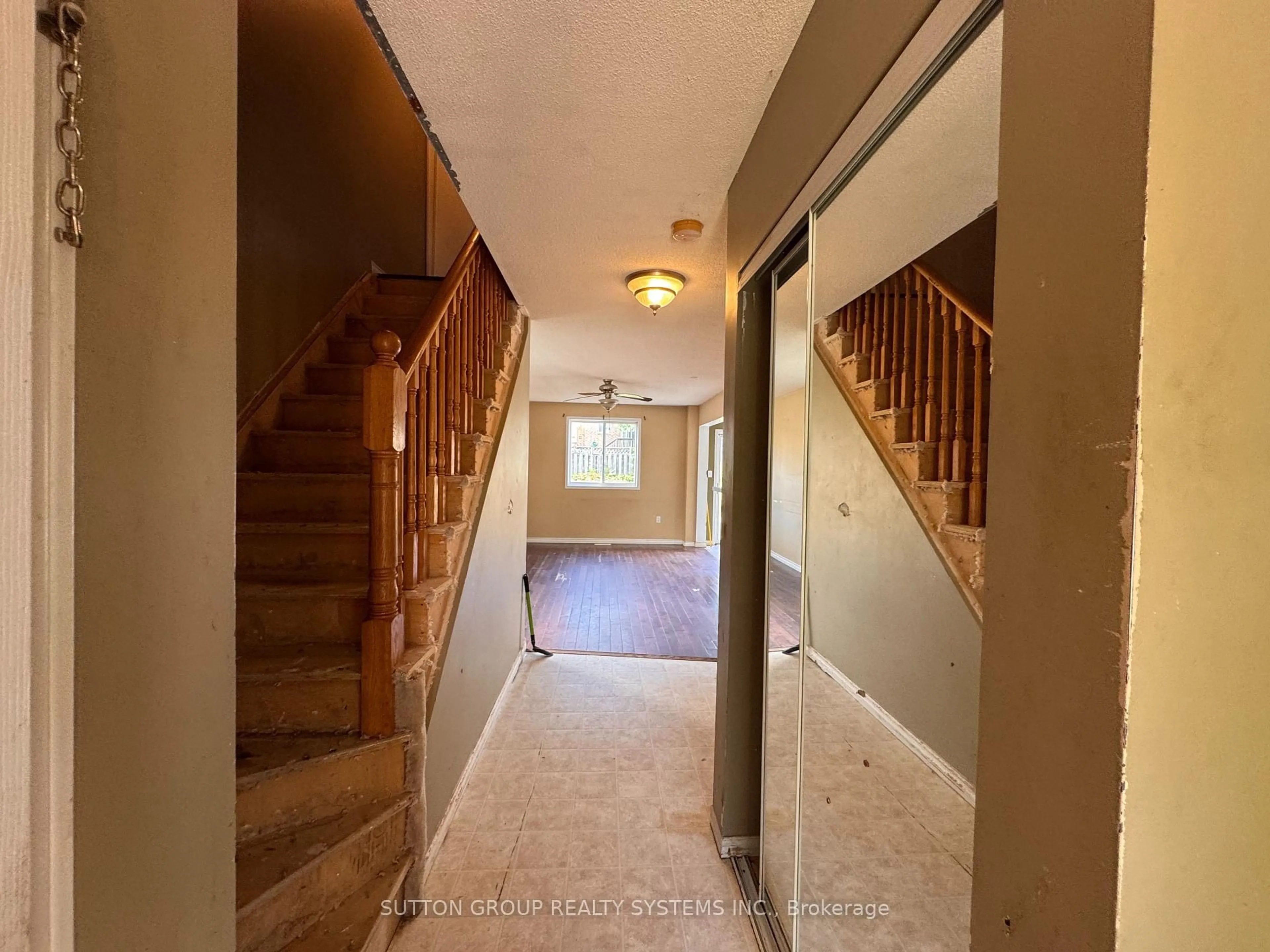 Unknown for 53 Hersey Cres, Barrie Ontario L4N 8R2