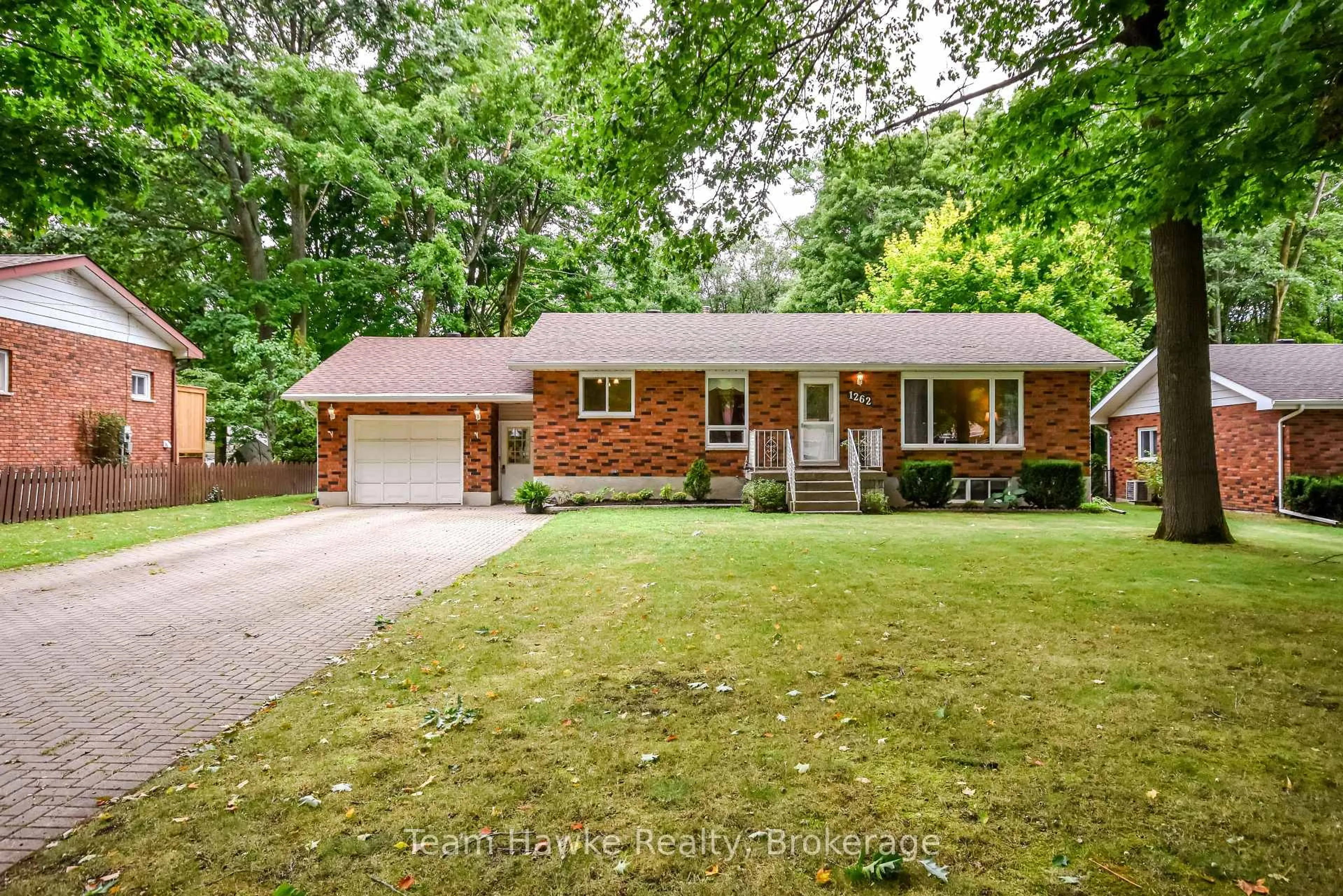 Home with brick exterior material, street for 1262 Everton Rd, Midland Ontario L4R 5J5
