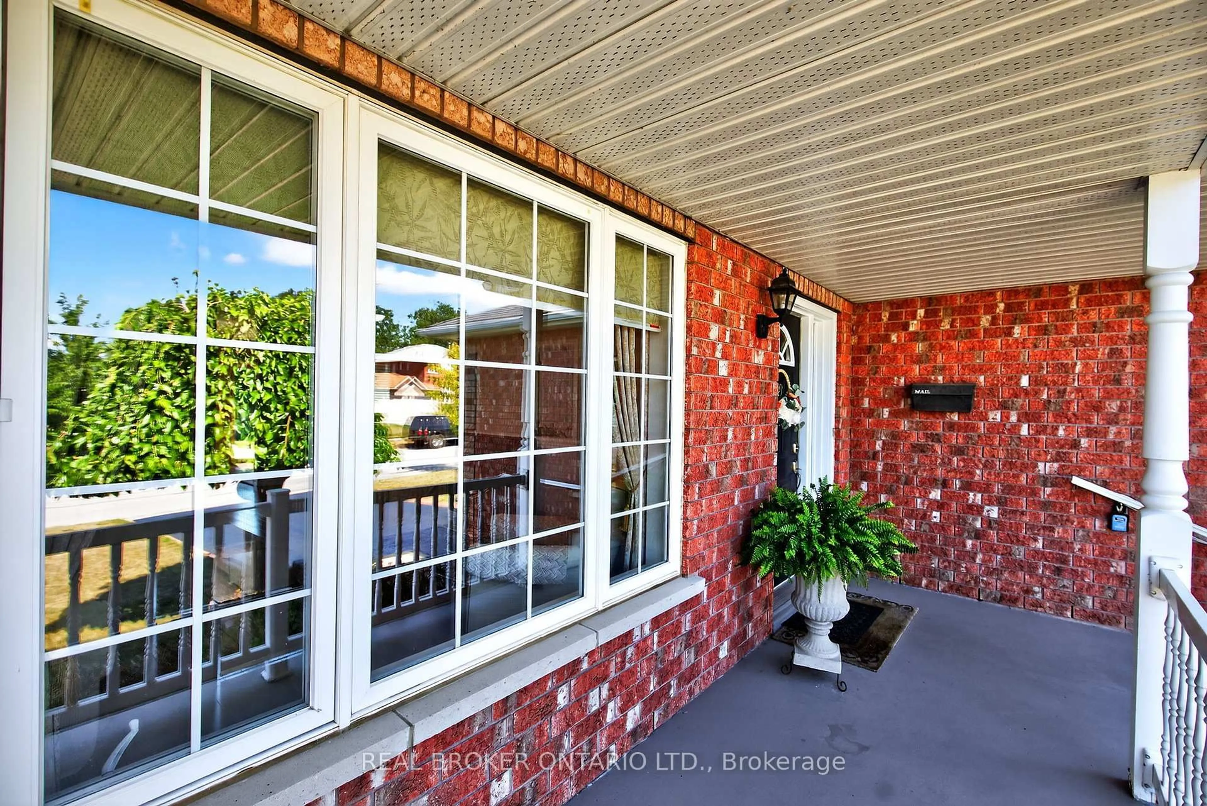 Patio, street for 59 Osprey Ridge Rd, Barrie Ontario L4M 6P2