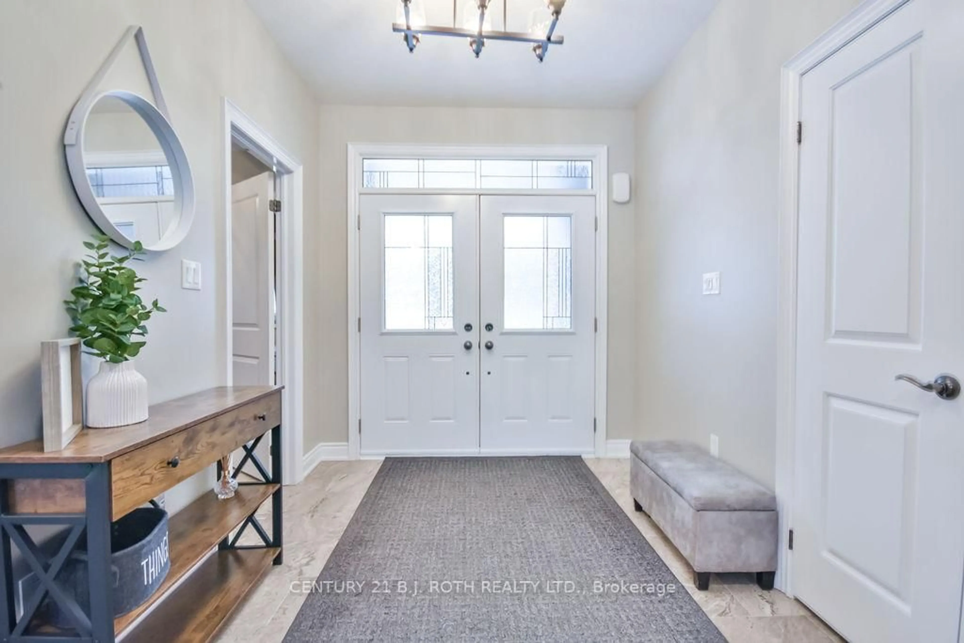 Indoor entryway for 27 Houben Cres, Oro-Medonte Ontario L0L 1T0