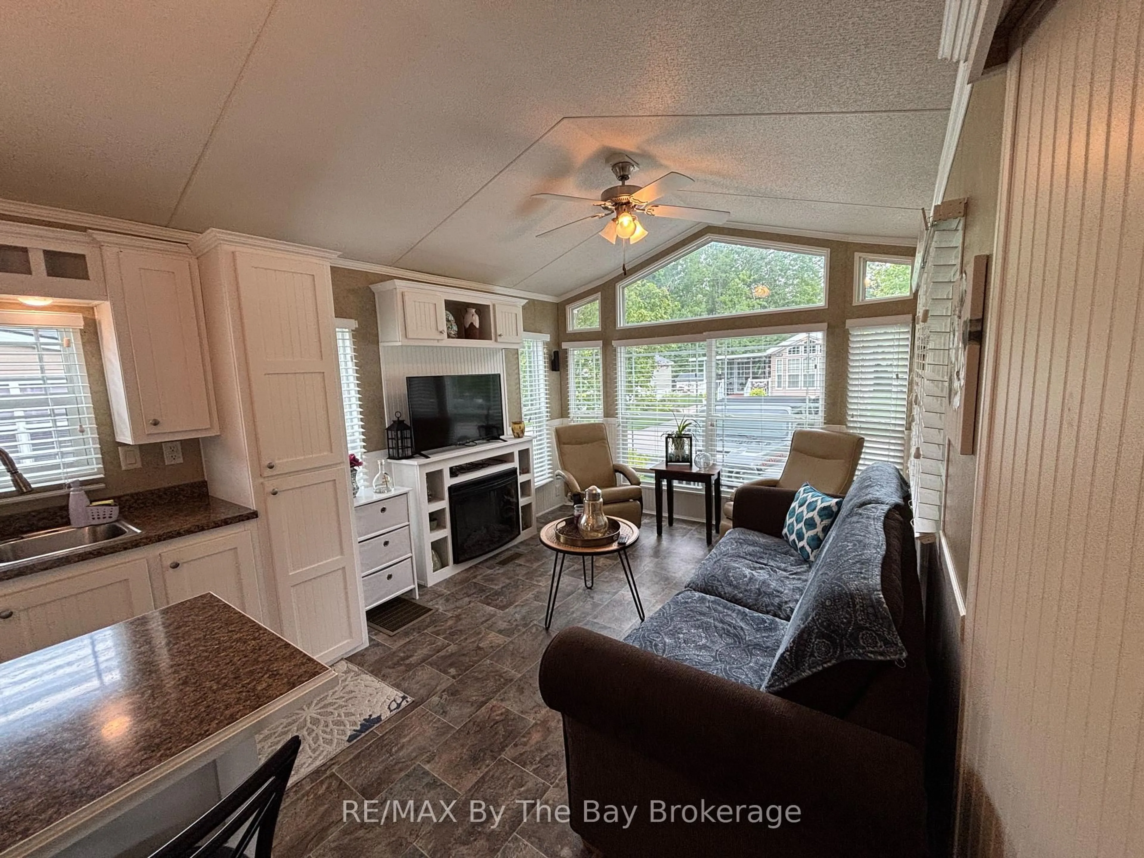 Unknown for 108 Madawaska Tr, Wasaga Beach Ontario L9Z 1X7