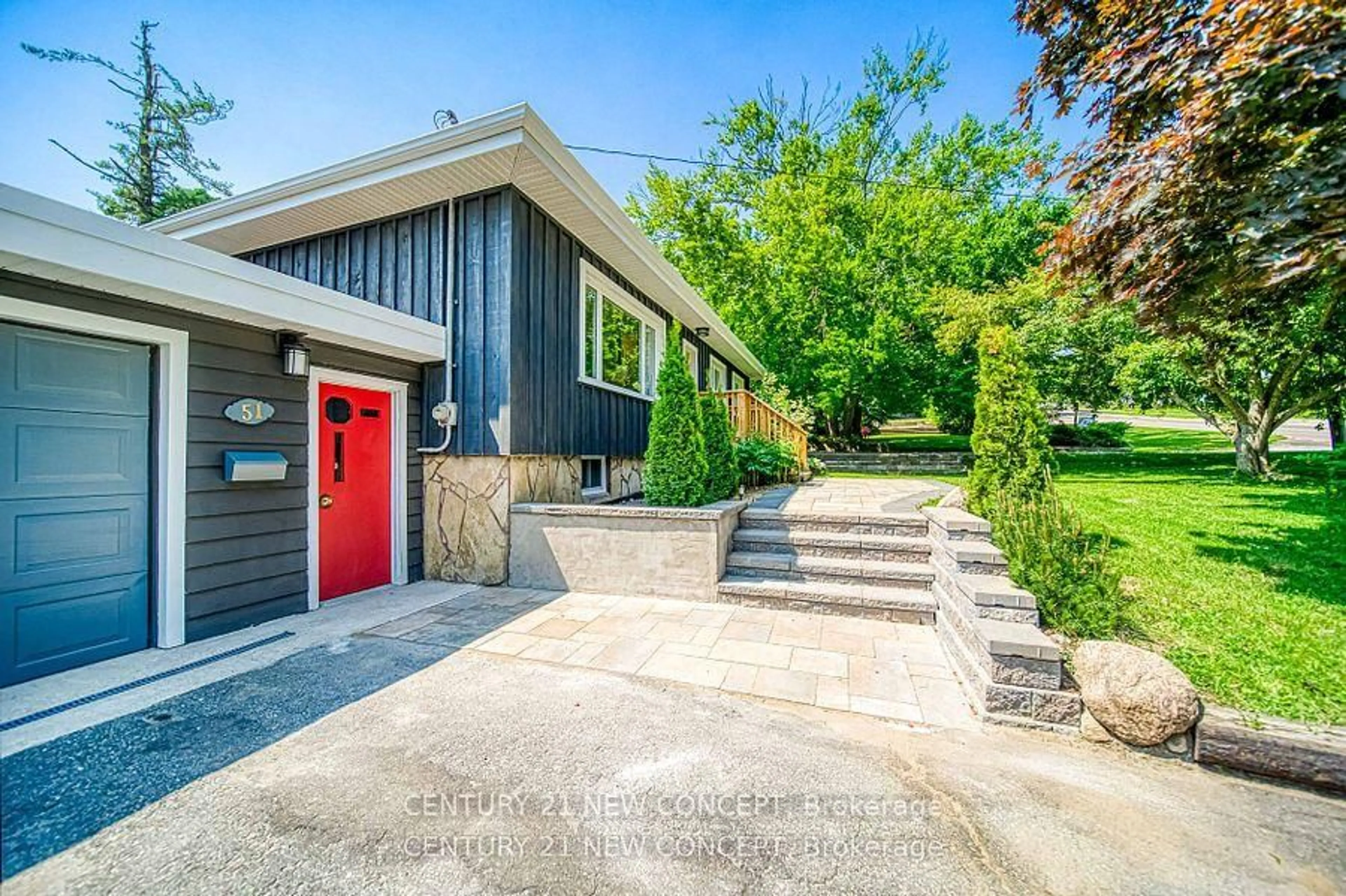 Unknown for 51 Fittons Rd, Orillia Ontario L3V 2J2