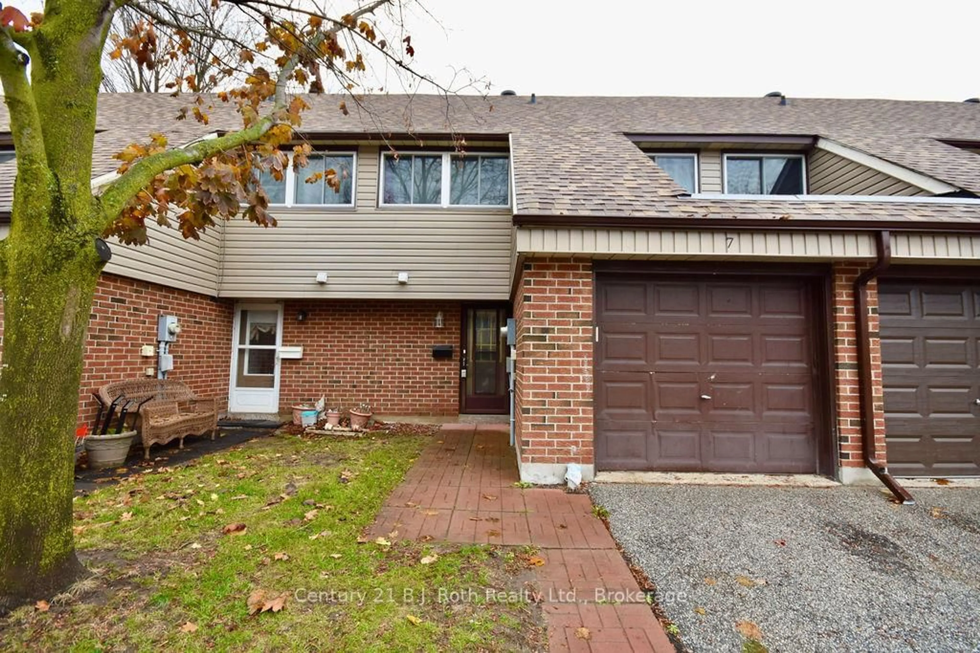 Home with brick exterior material, street for 441 BARRIE Rd #7, Orillia Ontario L3V 6T9