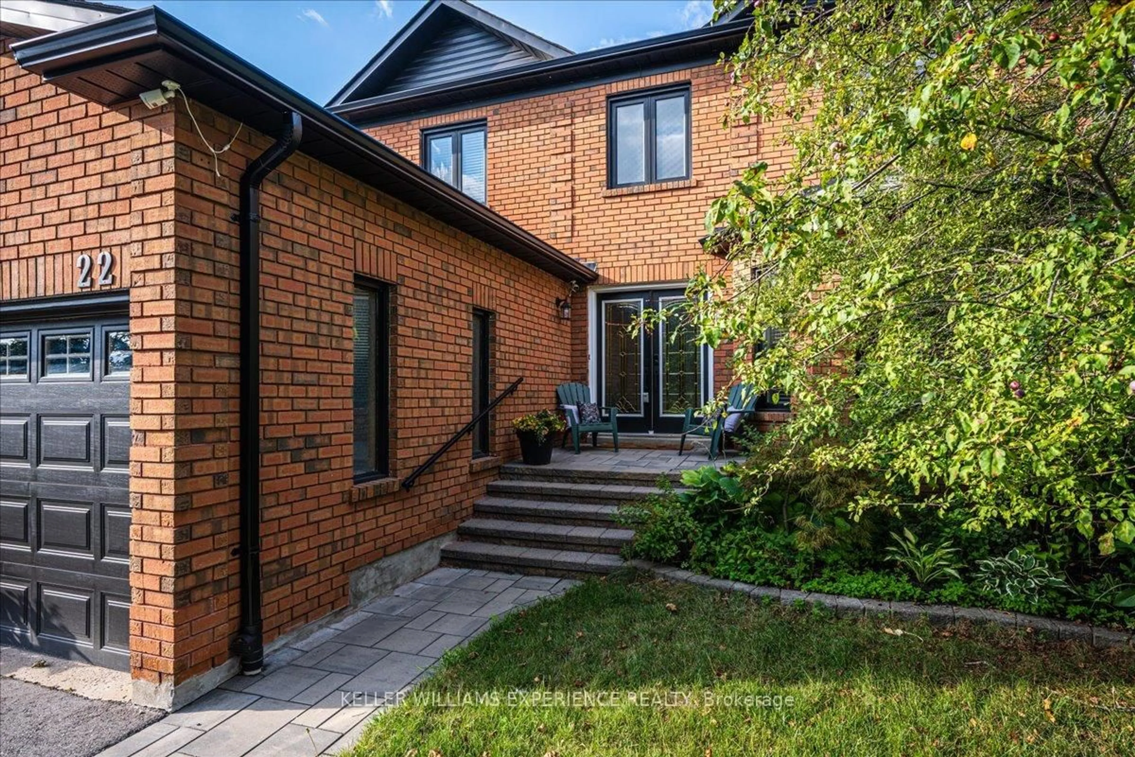 Home with brick exterior material, street for 22 River Ridge Rd, Barrie Ontario L4N 7G2