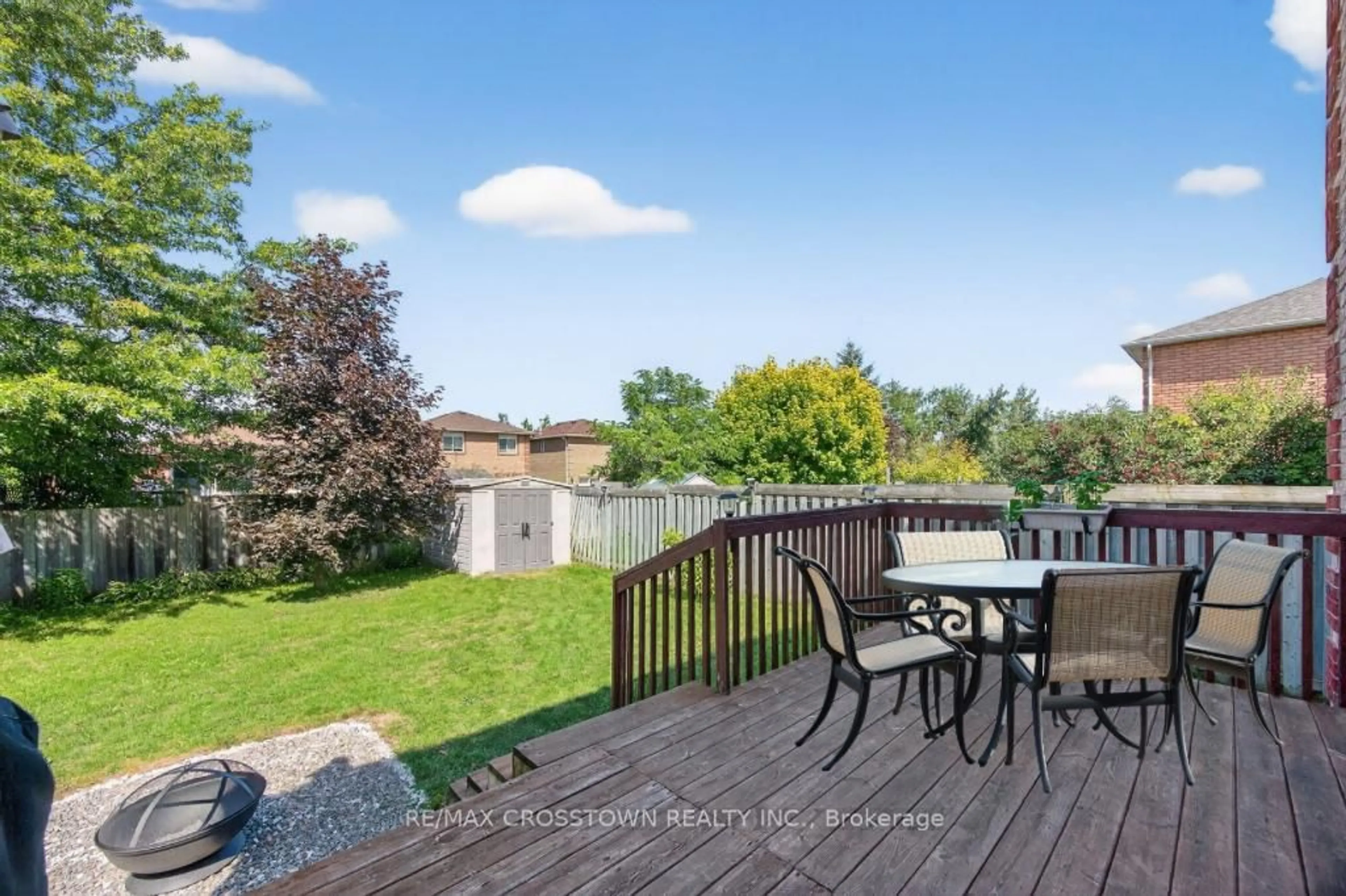 Patio, water/lake/river/ocean view for 49 Tunbridge Rd, Barrie Ontario L4M 6S9