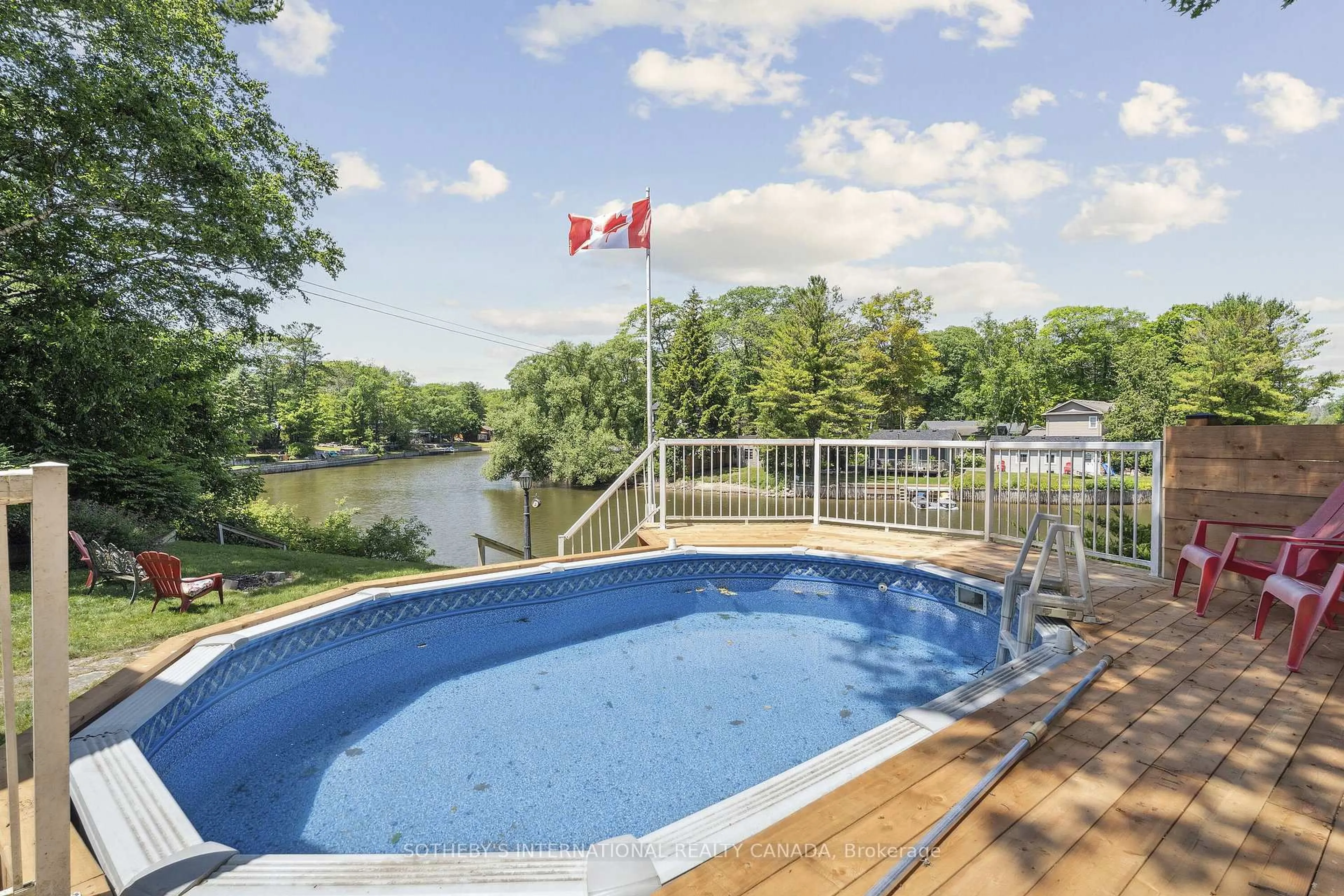 Pool for 400 Oxbow Park Dr, Wasaga Beach Ontario L9Z 2T9