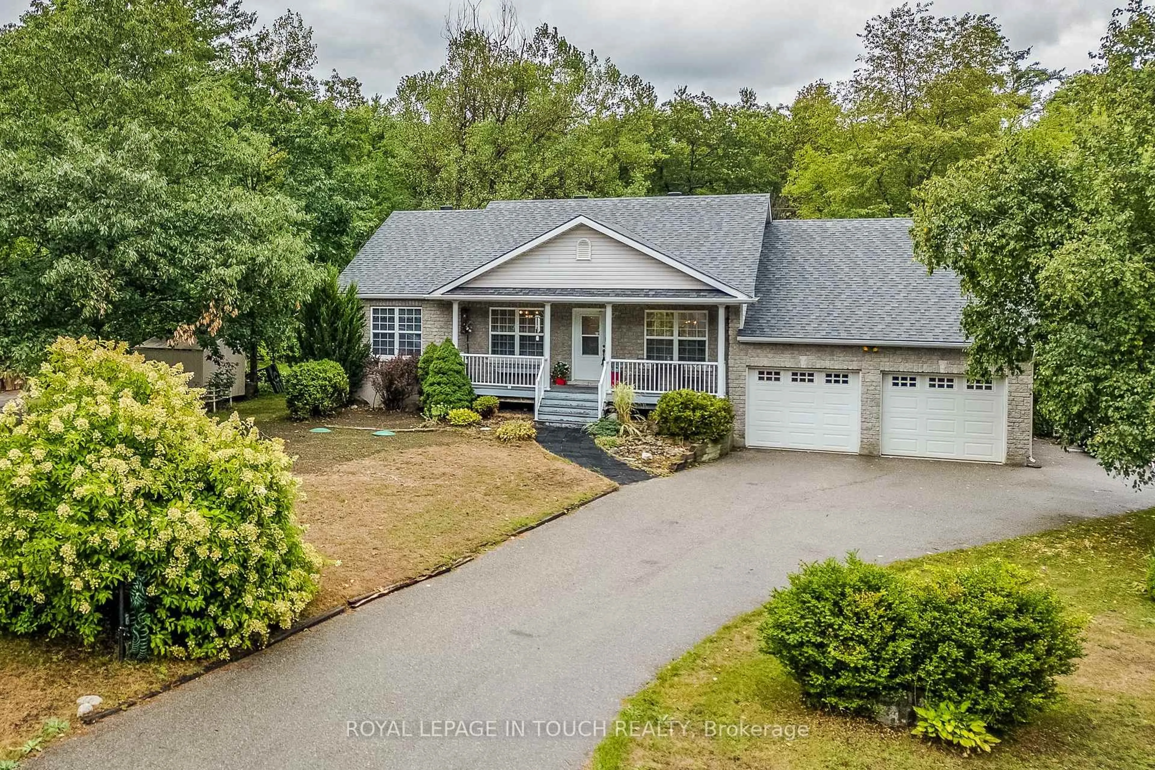 A pic from outside/outdoor area/front of a property/back of a property/a pic from drone, street for 59 Stocco Circ, Tiny Ontario L0L 2T0