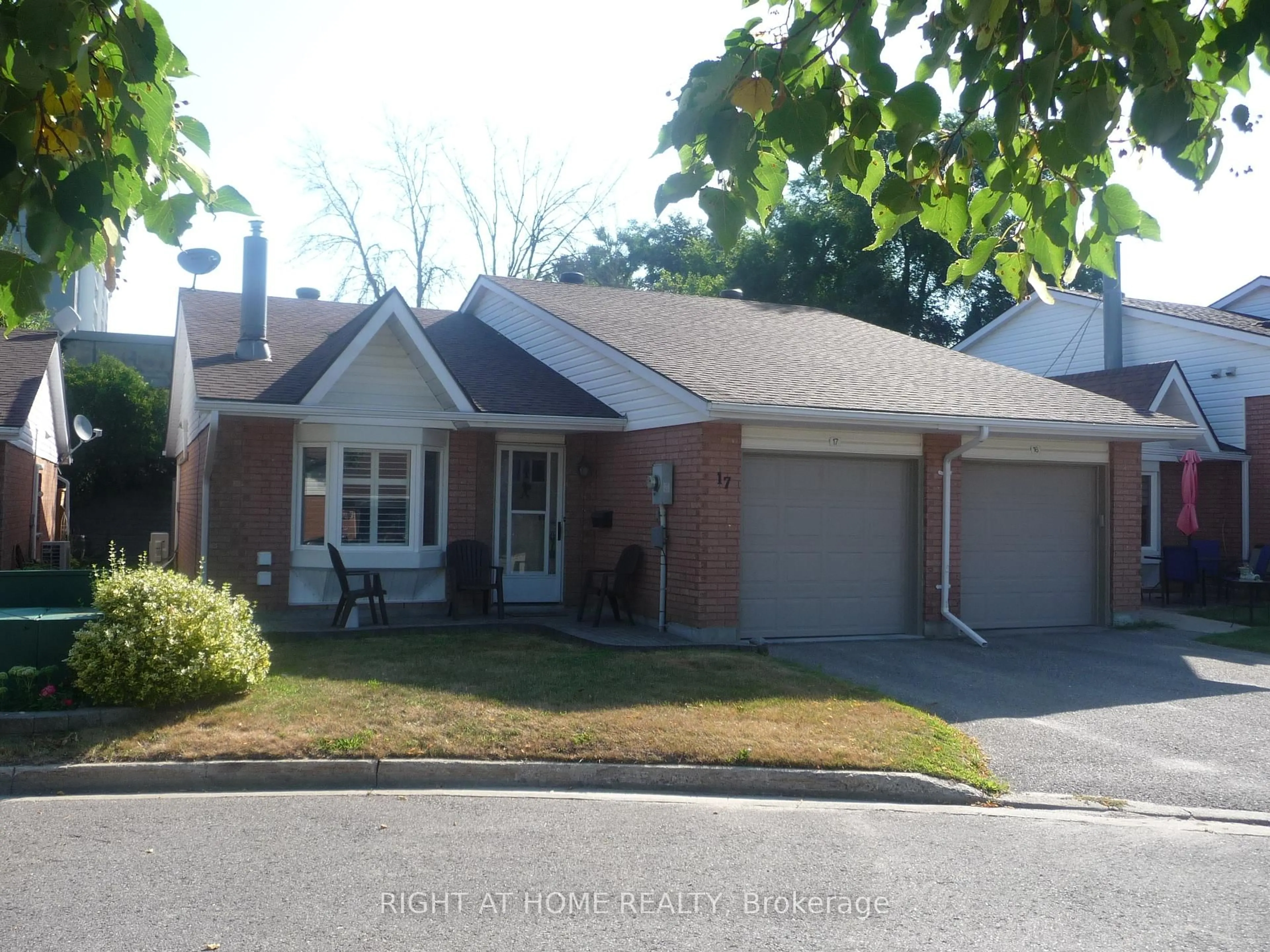 Unknown for 696 King St #17, Midland Ontario L4R 5B5