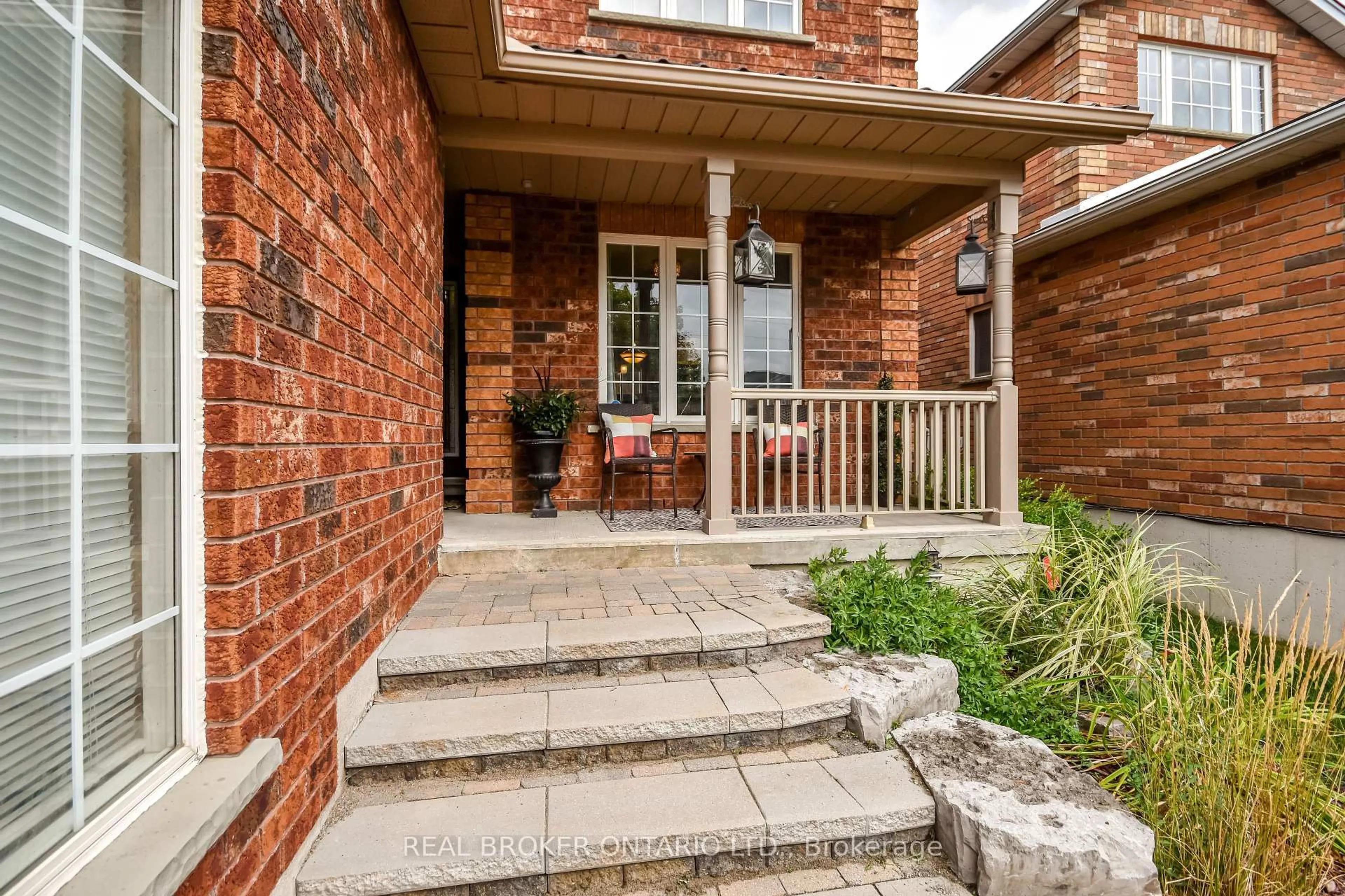 Home with brick exterior material, street for 210 Pringle Dr, Barrie Ontario L4N 0P5