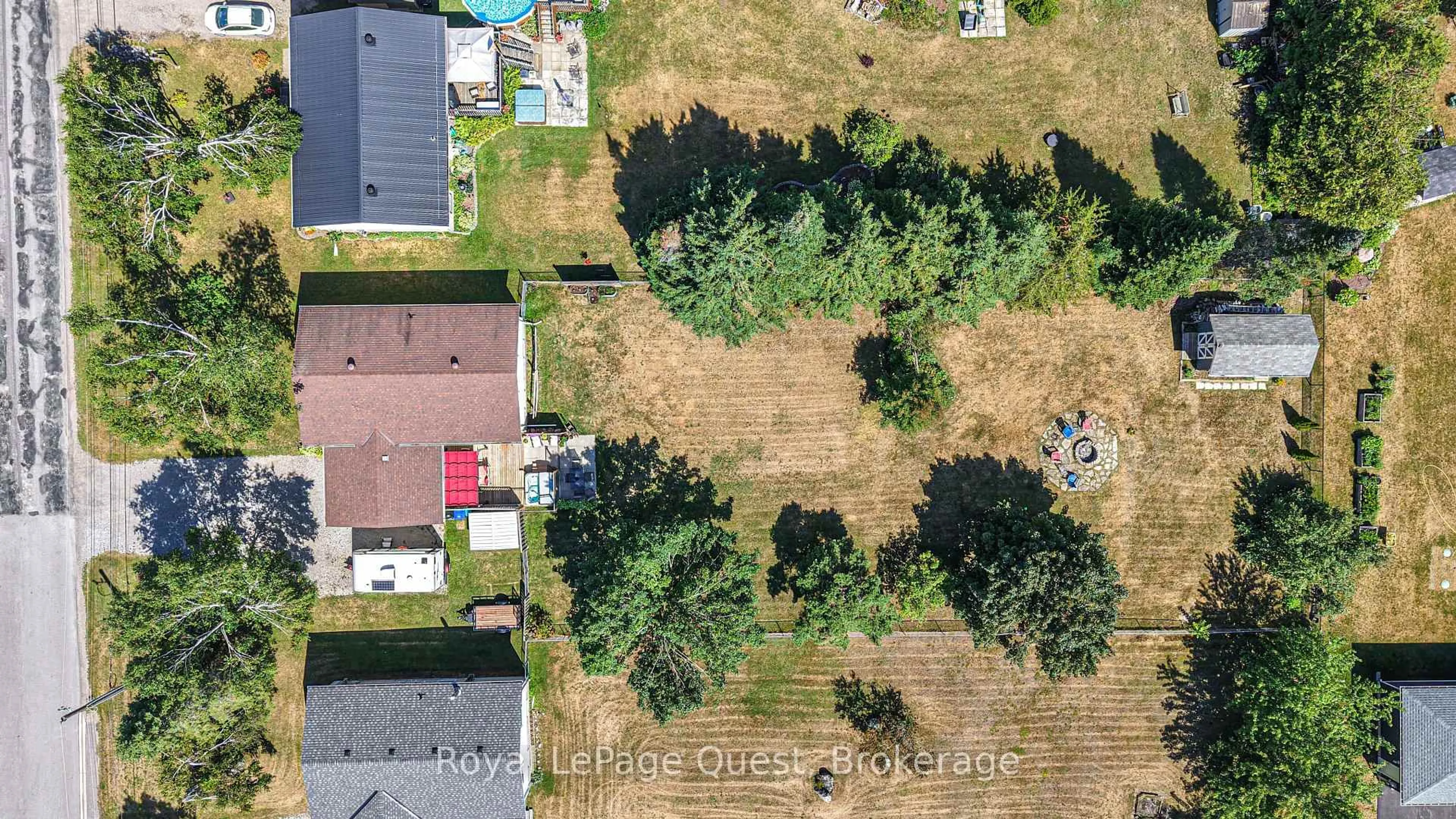 A pic from outside/outdoor area/front of a property/back of a property/a pic from drone, unknown for 3945 13 Line, Oro-Medonte Ontario L0K 1E0