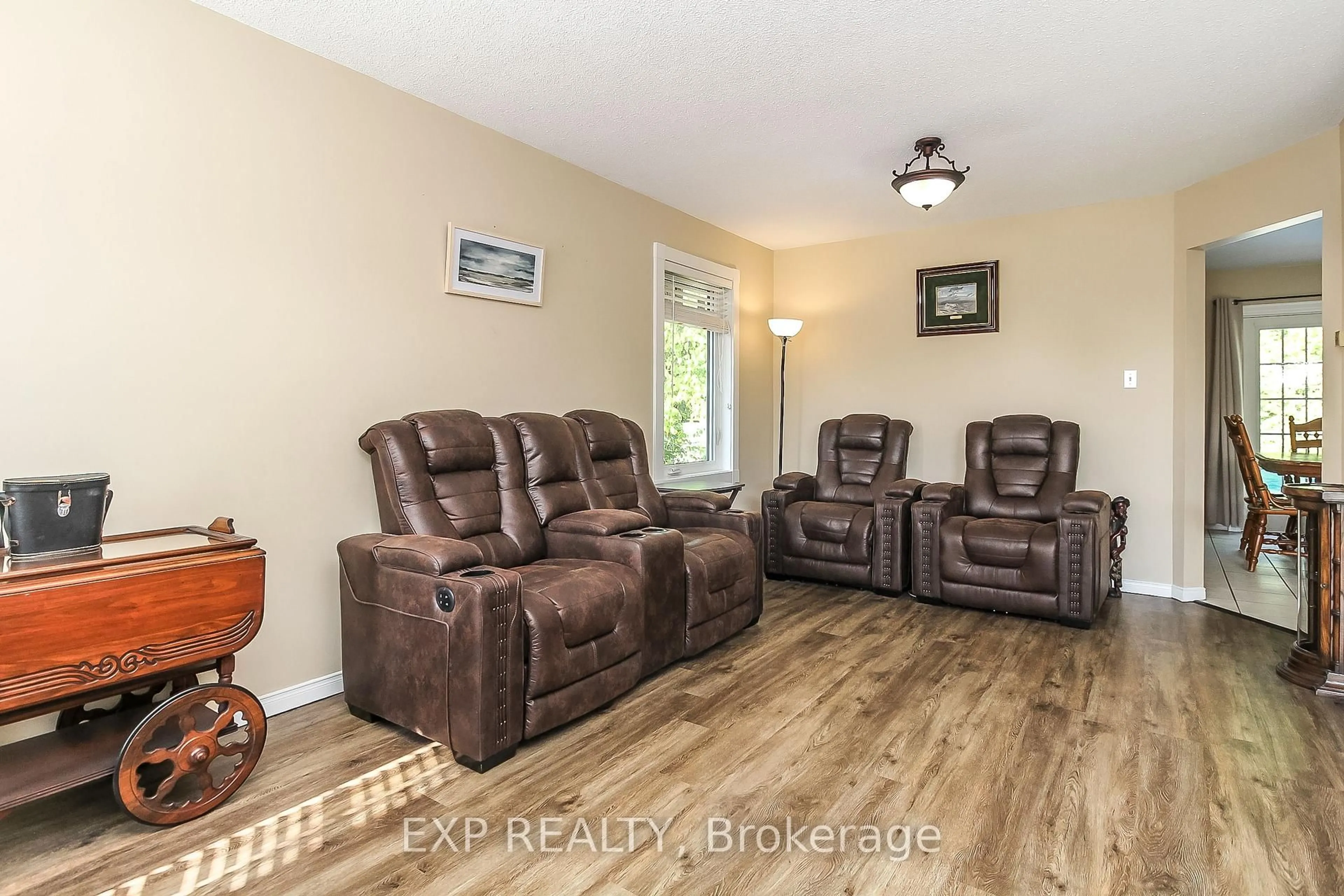 Living room with furniture, unknown for 9 Birdie Crt, Wasaga Beach Ontario L9Z 1C1