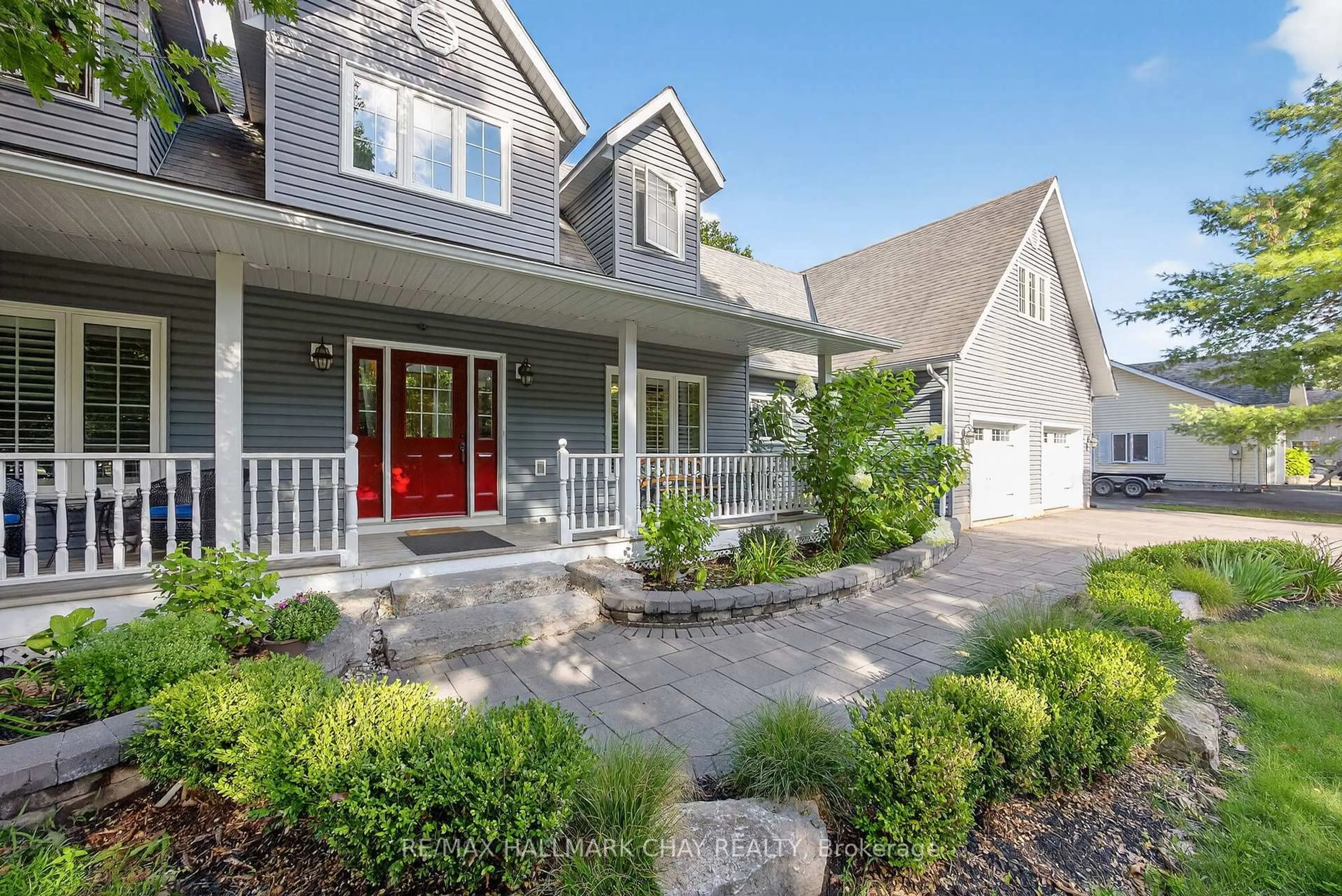 Home with vinyl exterior material, street for 51 Mary Jane Rd, Tiny Ontario L0L 2T0