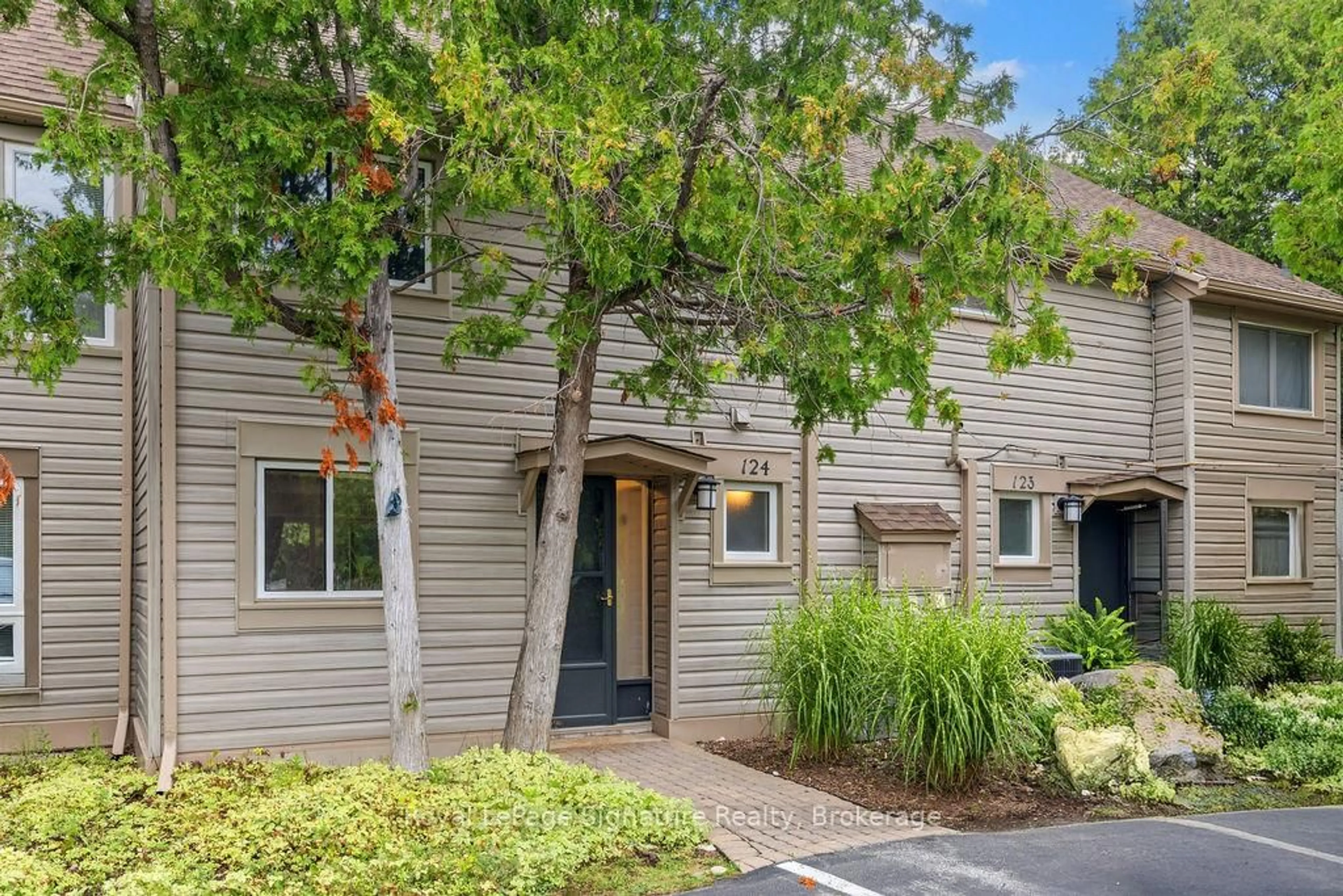 Unknown for 124 ESCARPMENT Cres, Collingwood Ontario L9Y 5B4