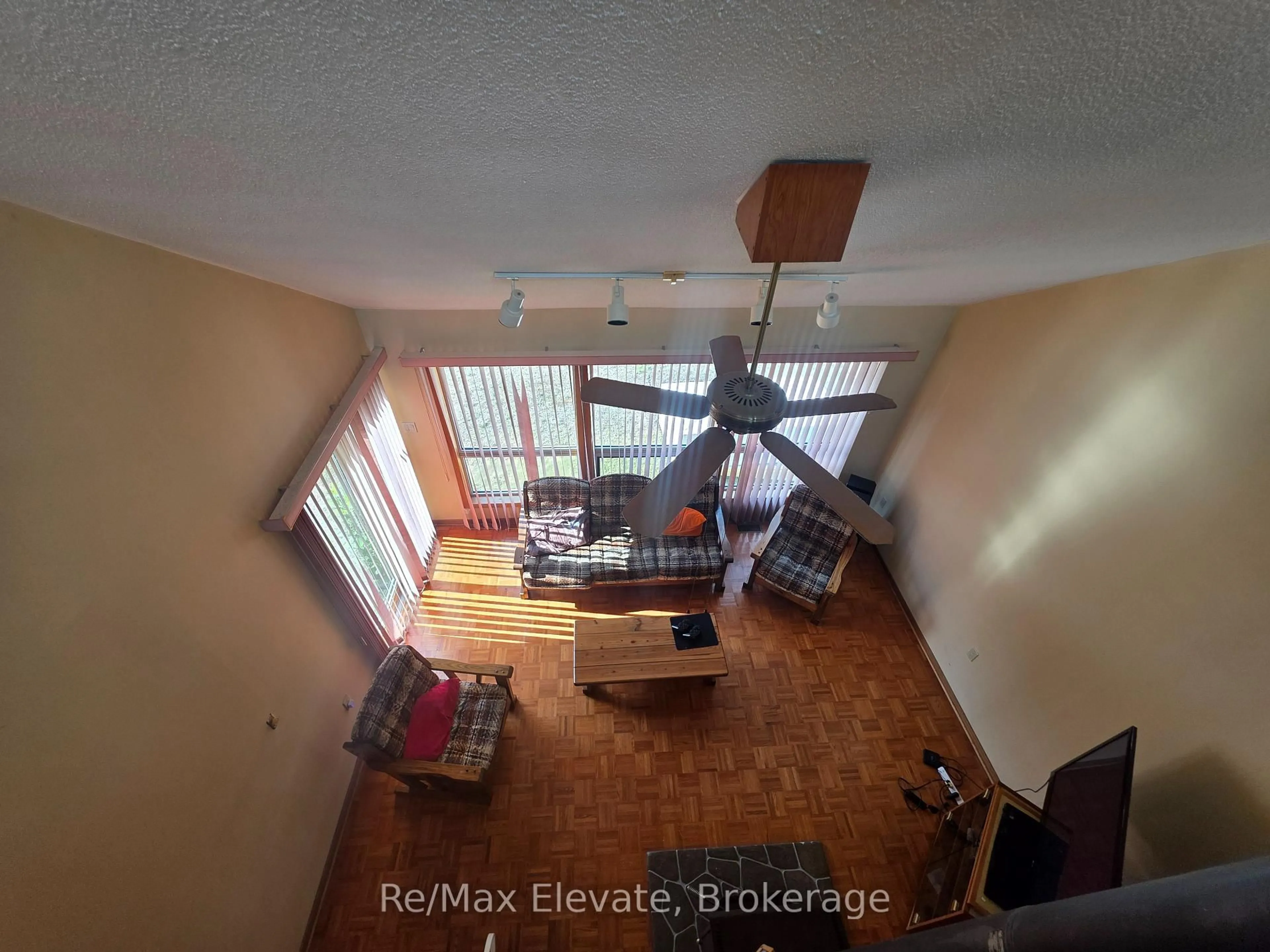 A pic of a room for 1679 Shore Lane, Wasaga Beach Ontario L9Z 1W4