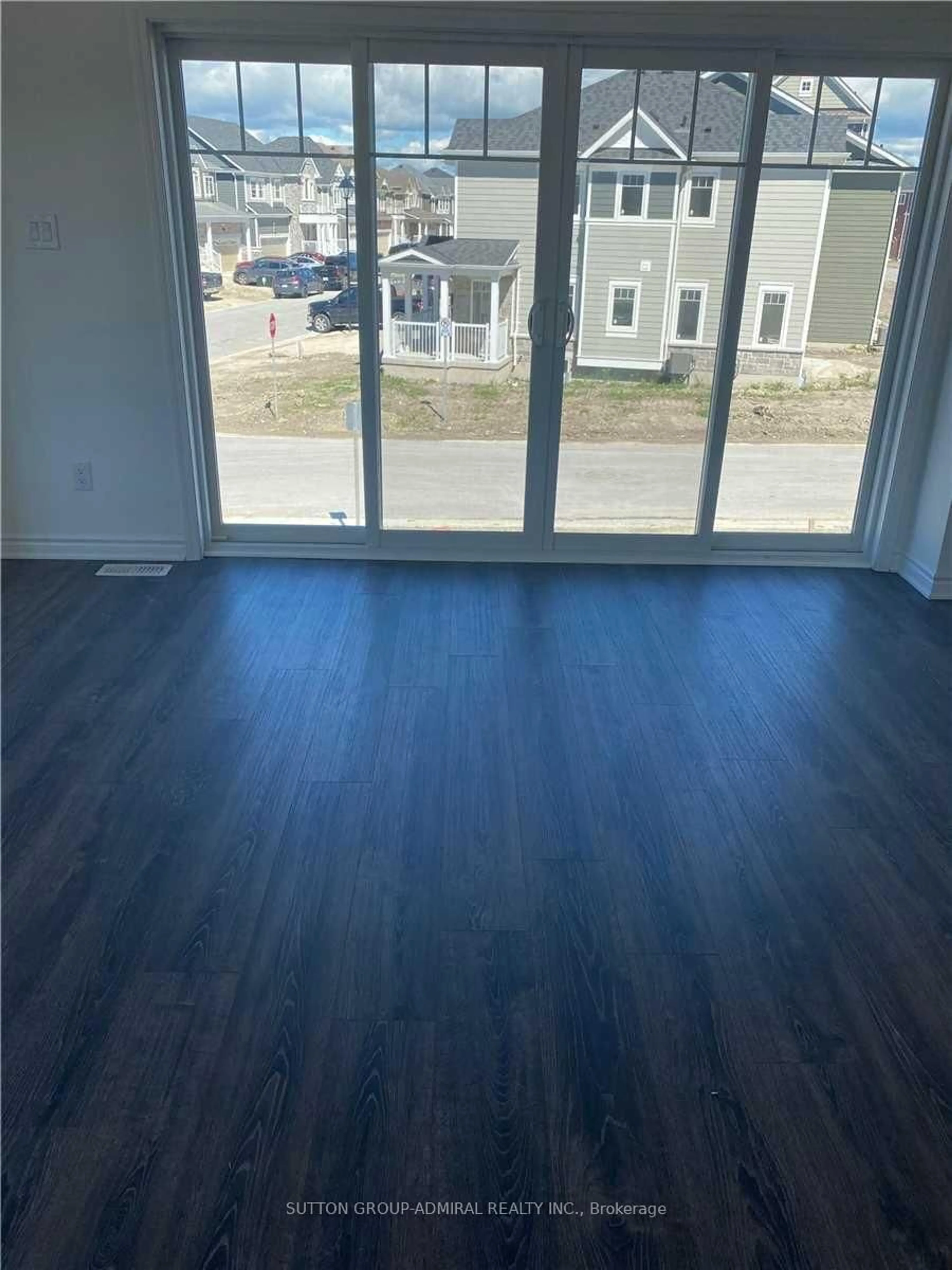 A pic of a room for 138 VILLAGE GATE Dr, Wasaga Beach Ontario L9Z 0J7