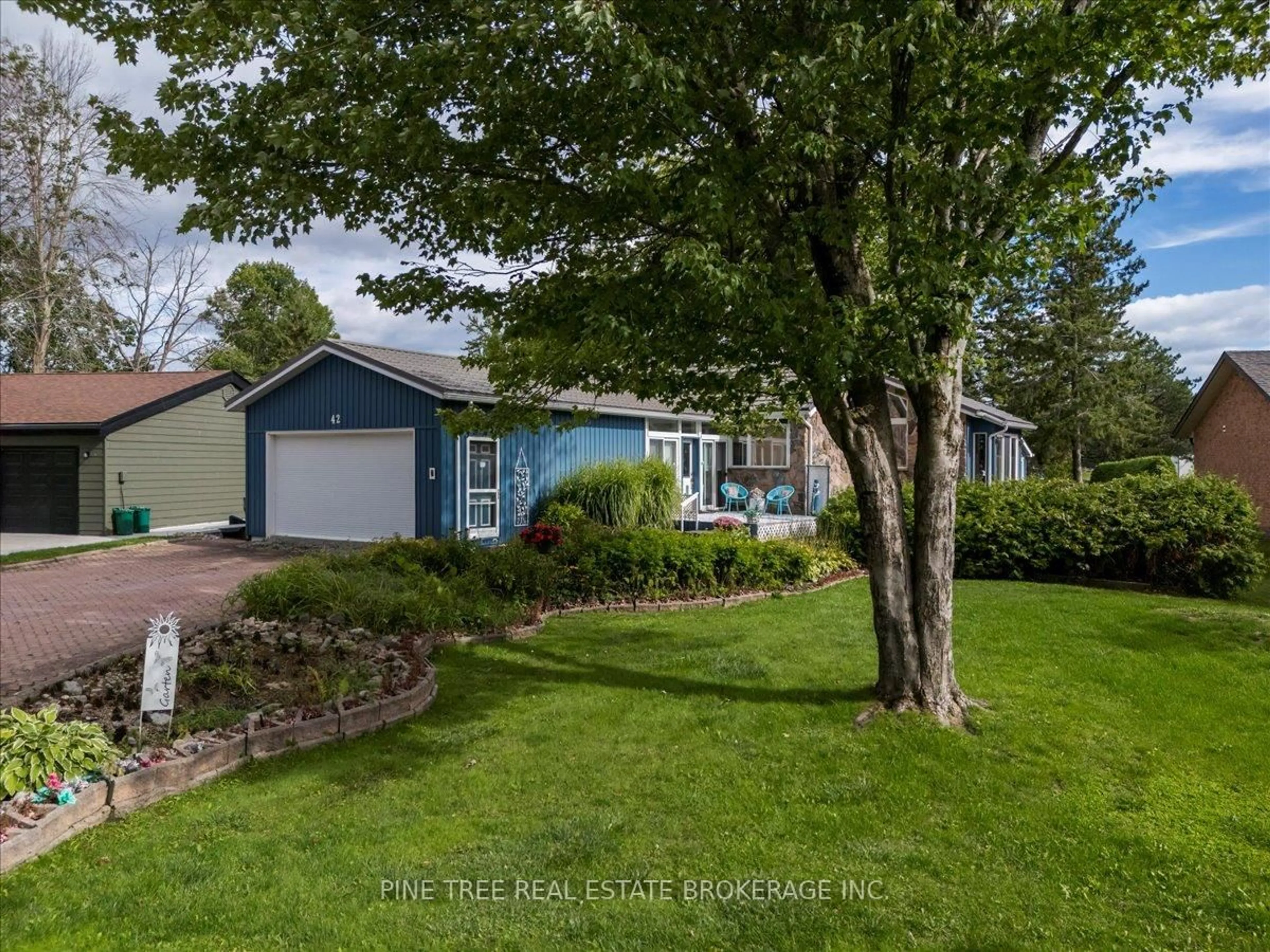 A pic from outside/outdoor area/front of a property/back of a property/a pic from drone, street for 42 Old Indian Tr, Ramara Ontario L0K 1B0