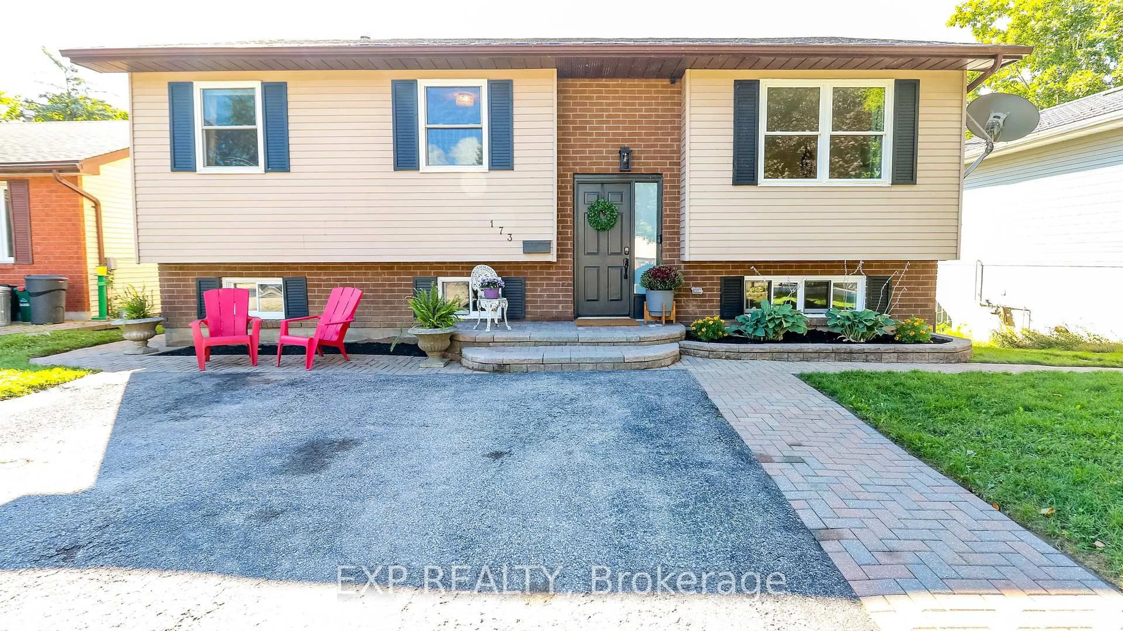 Home with brick exterior material, street for 173 Shannon St, Orillia Ontario L3V 7B6